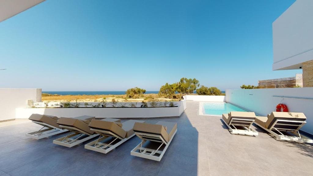 properties-PERIYIALI-3.jpg