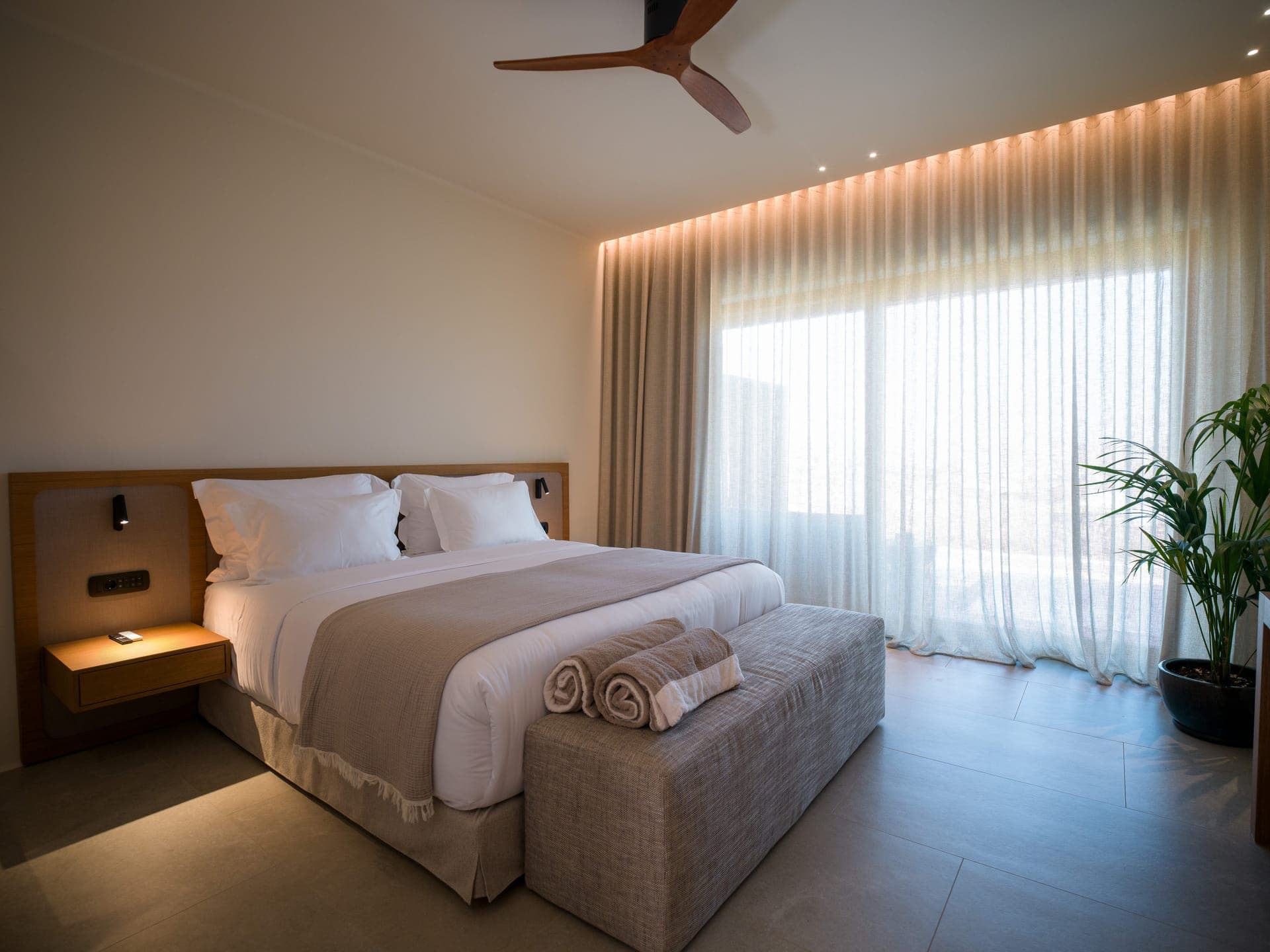 properties-PETRABLU-0.jpg