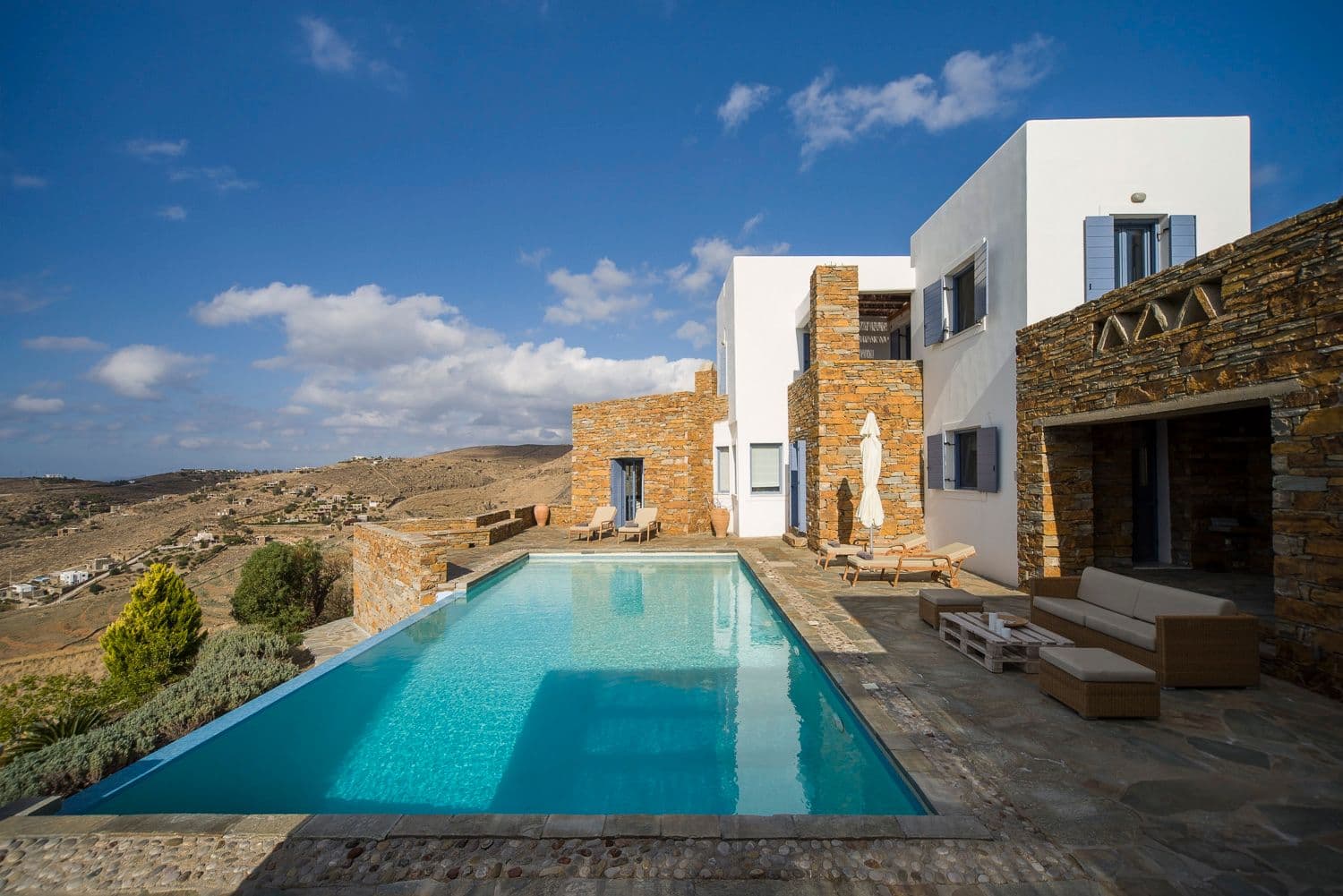 properties-PETRAKEA-3.jpg