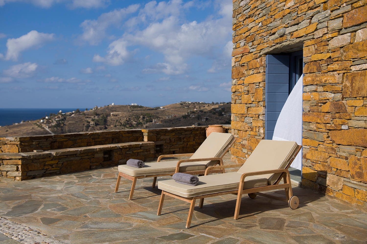 properties-PETRAKEA-4.jpg