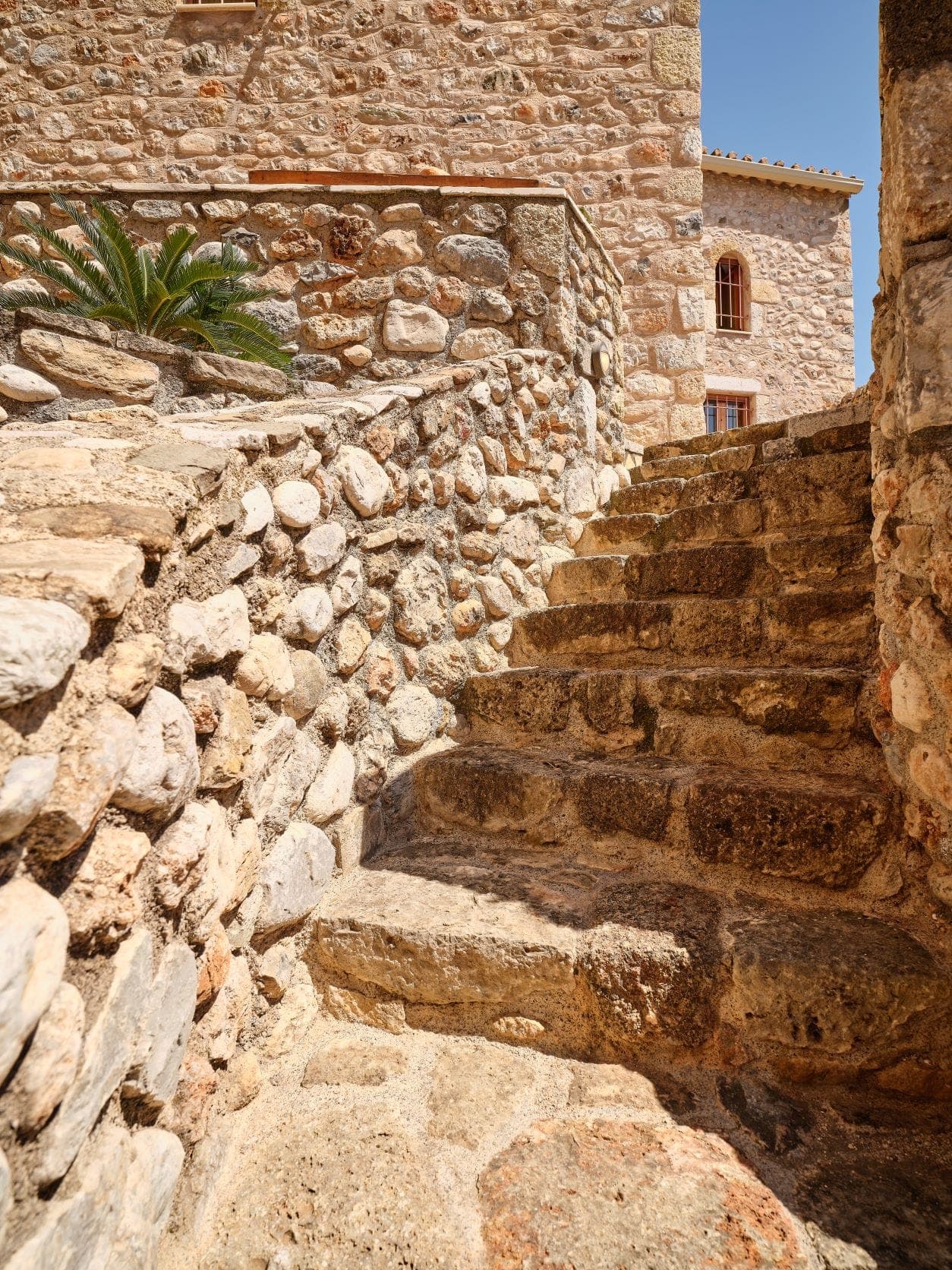 properties-PETREAS-4.jpg