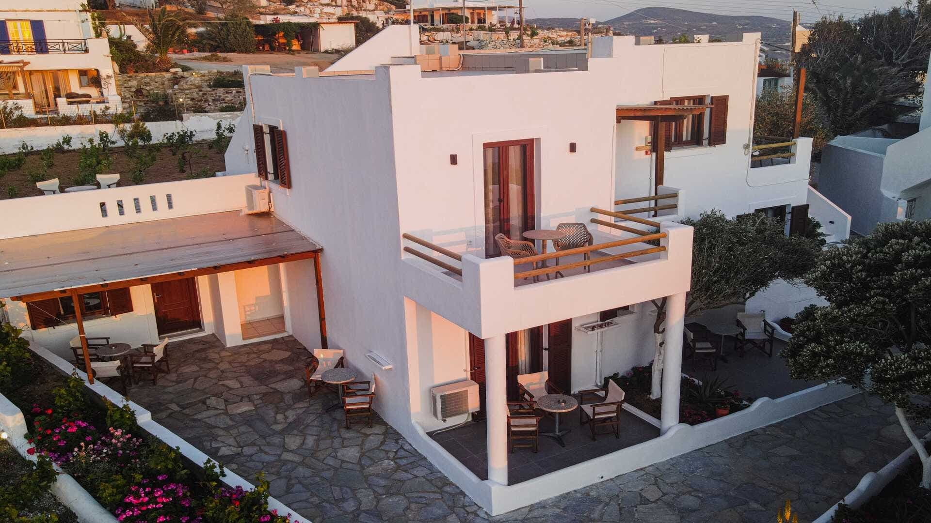 properties-PETROSSTUD-4.jpg