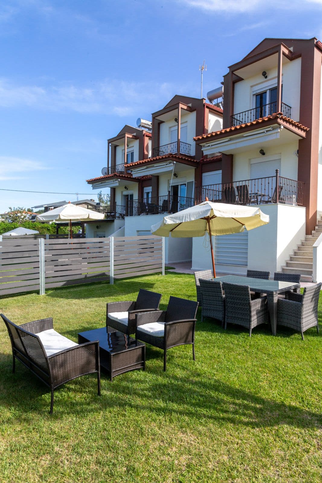 properties-PIGADAKI-2.jpg