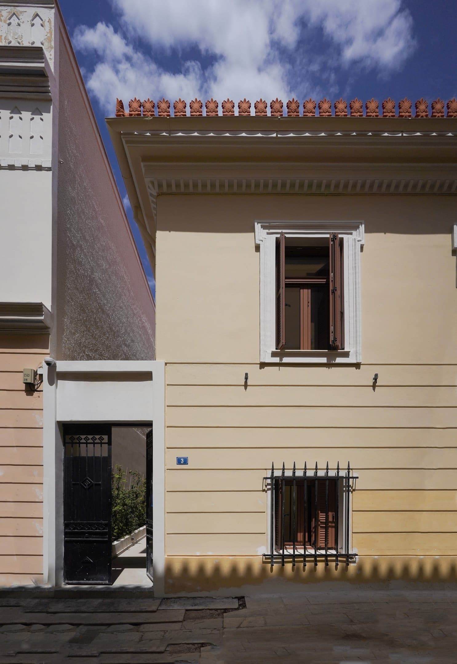 properties-PLAKAHOUSE-1.jpg
