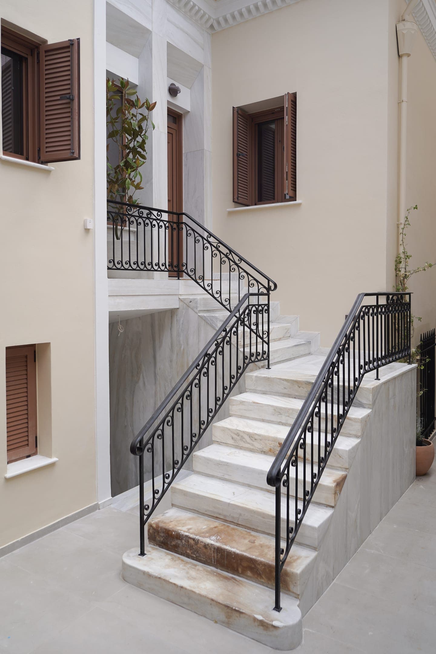 properties-PLAKAHOUSE-4.jpg