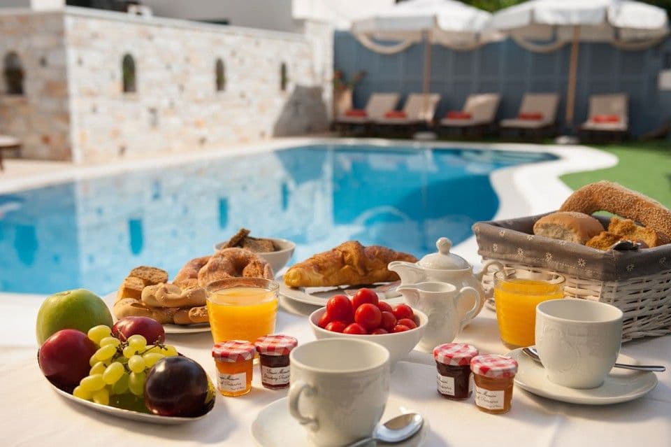Anna Platanou Hotel main pool