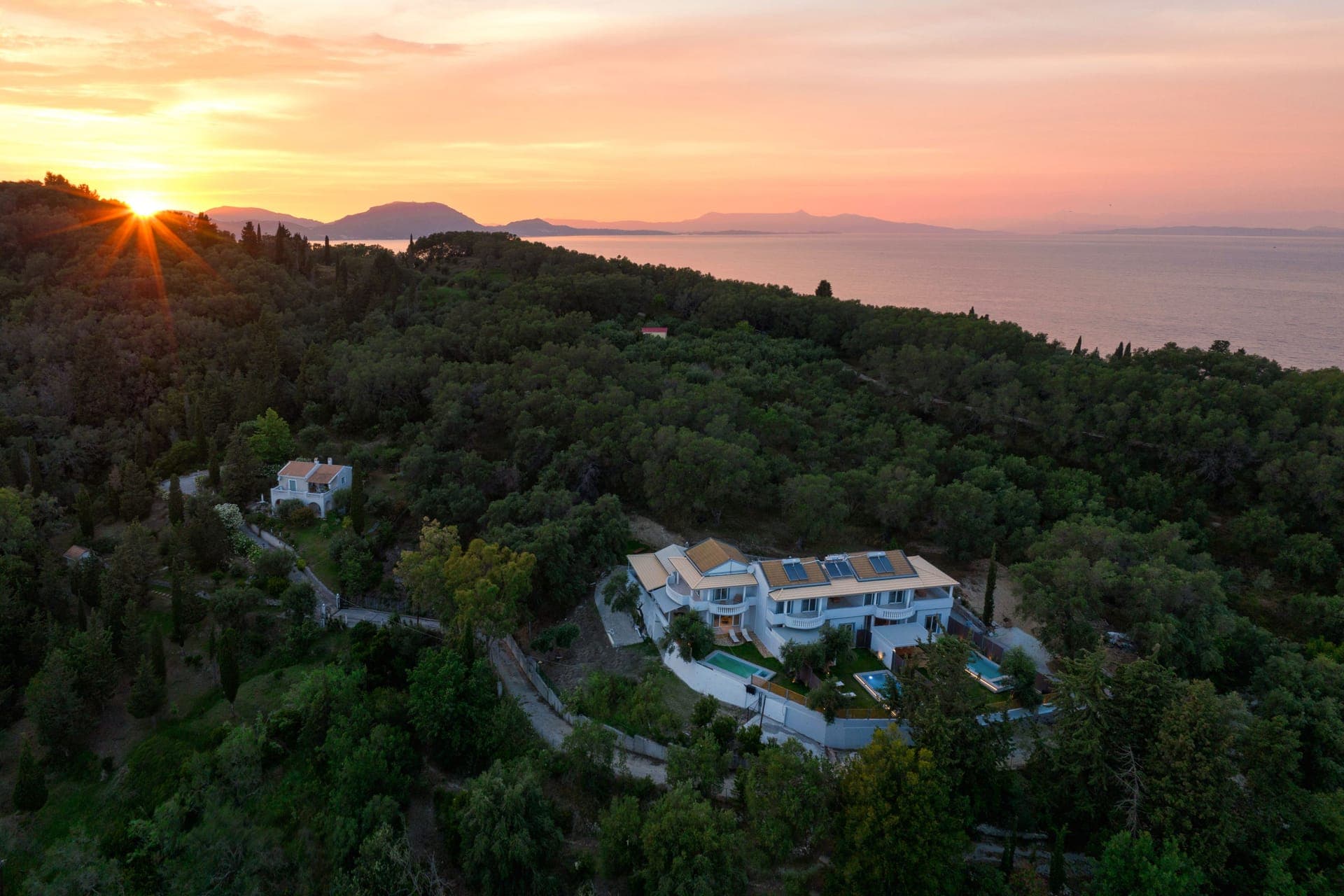 properties-PLAYIA-3.jpg