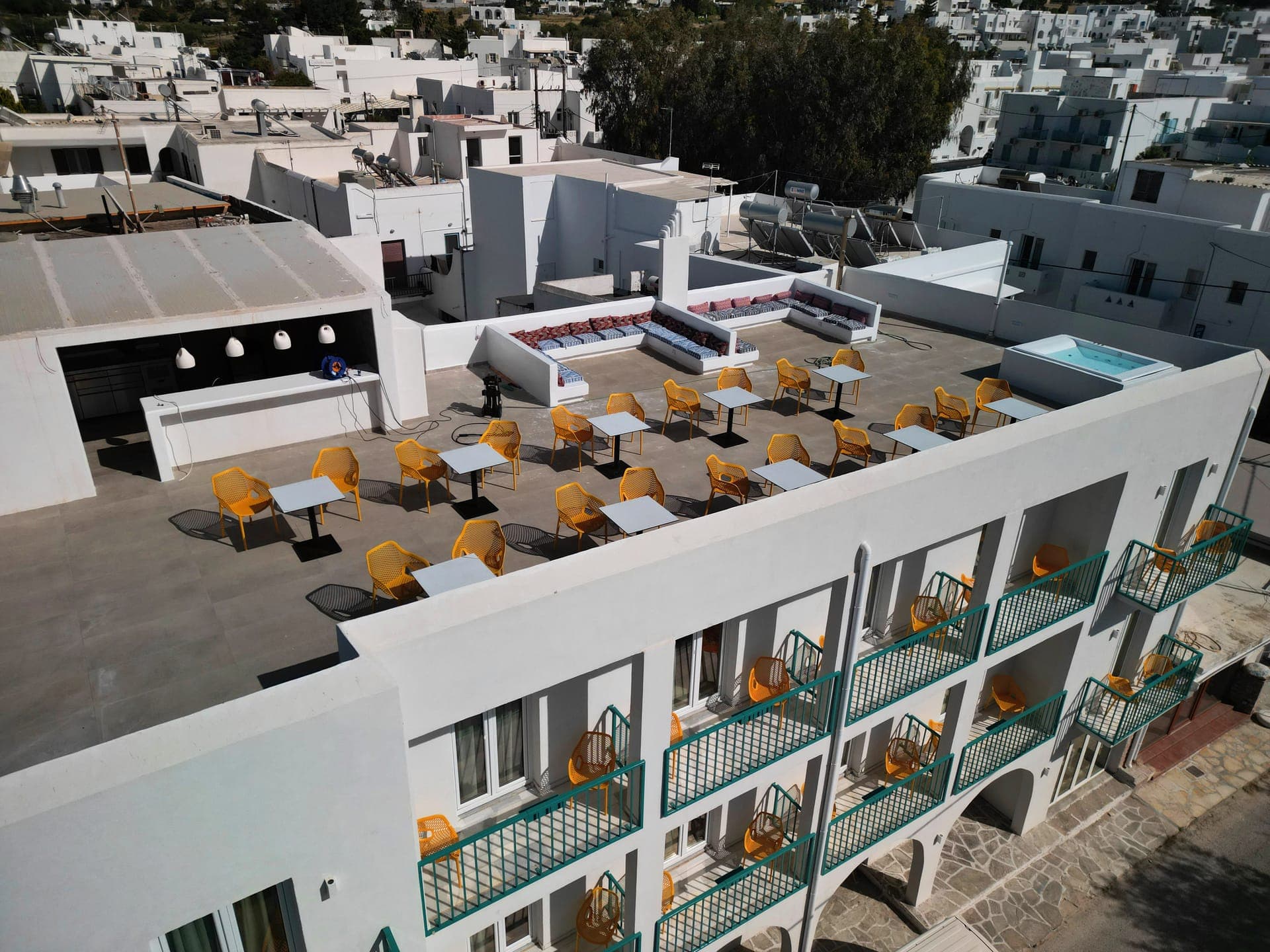 properties-PLAYPAROS-1.jpg