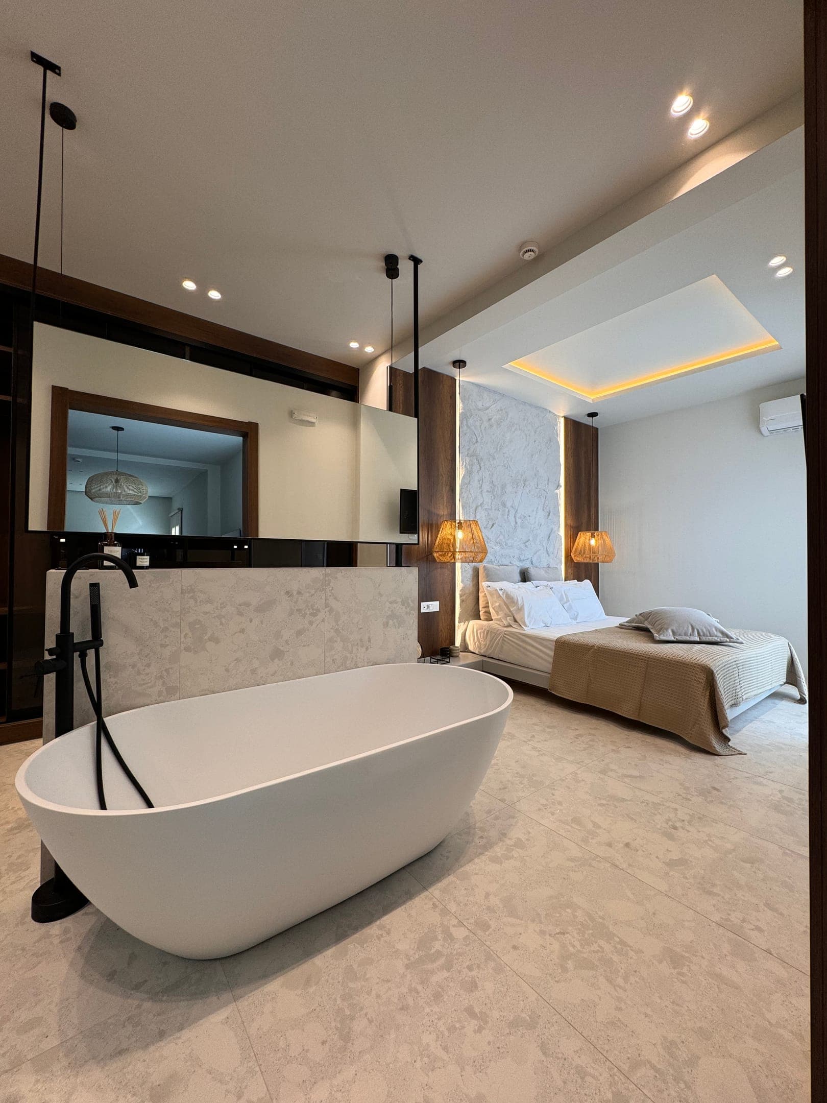 properties-POEMA-0.jpg