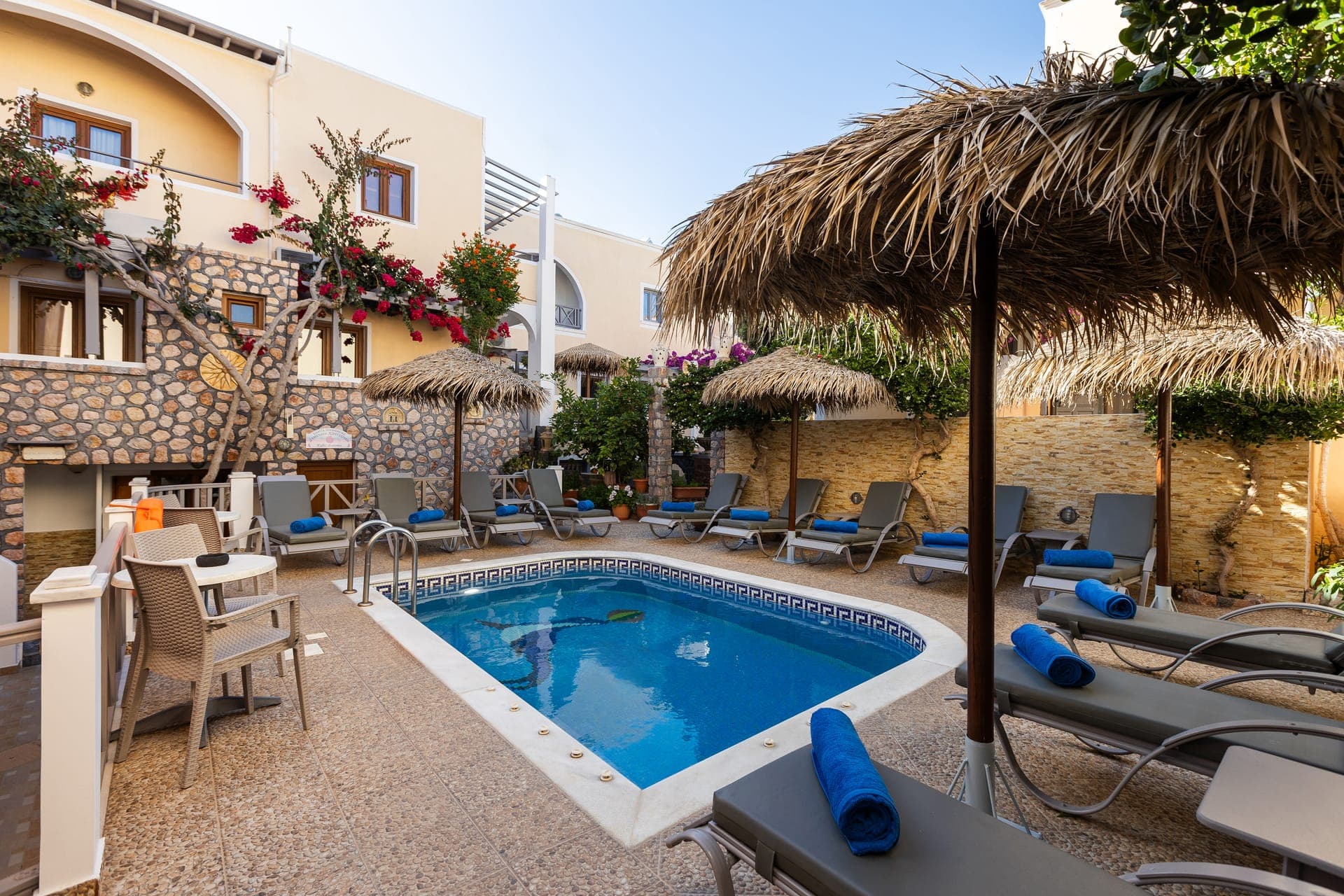 properties-POLYDSANTO-4.jpg