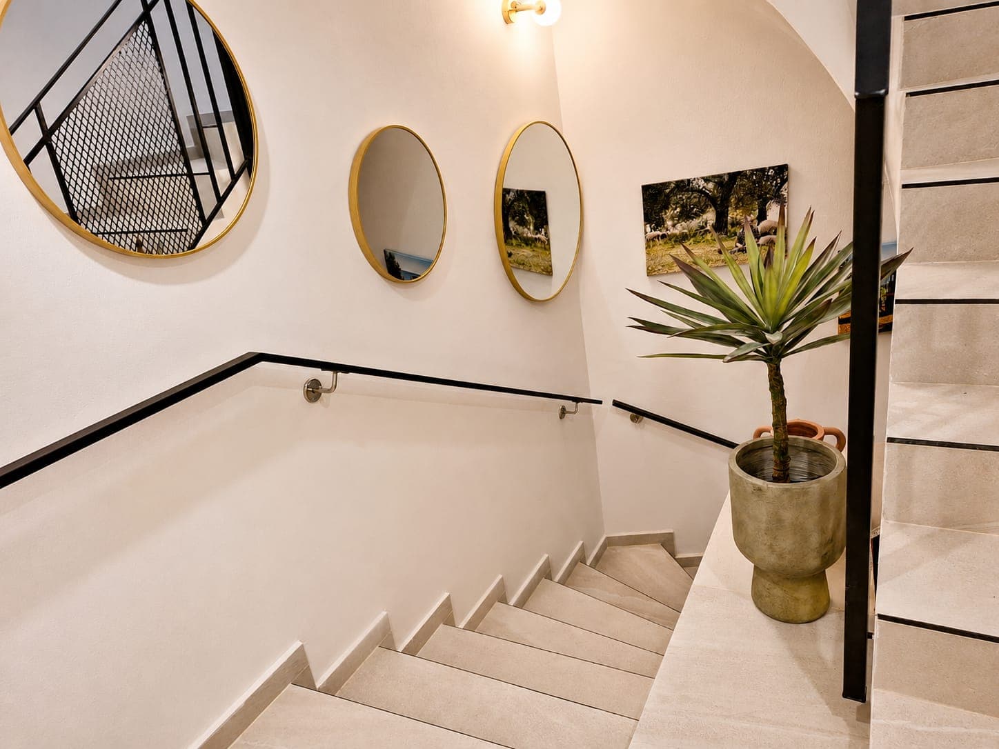 properties-PORT7SUITE-1.jpg