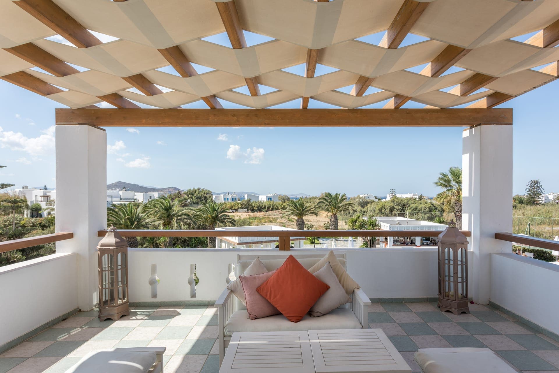 properties-PORTNAXHTL-0.jpg