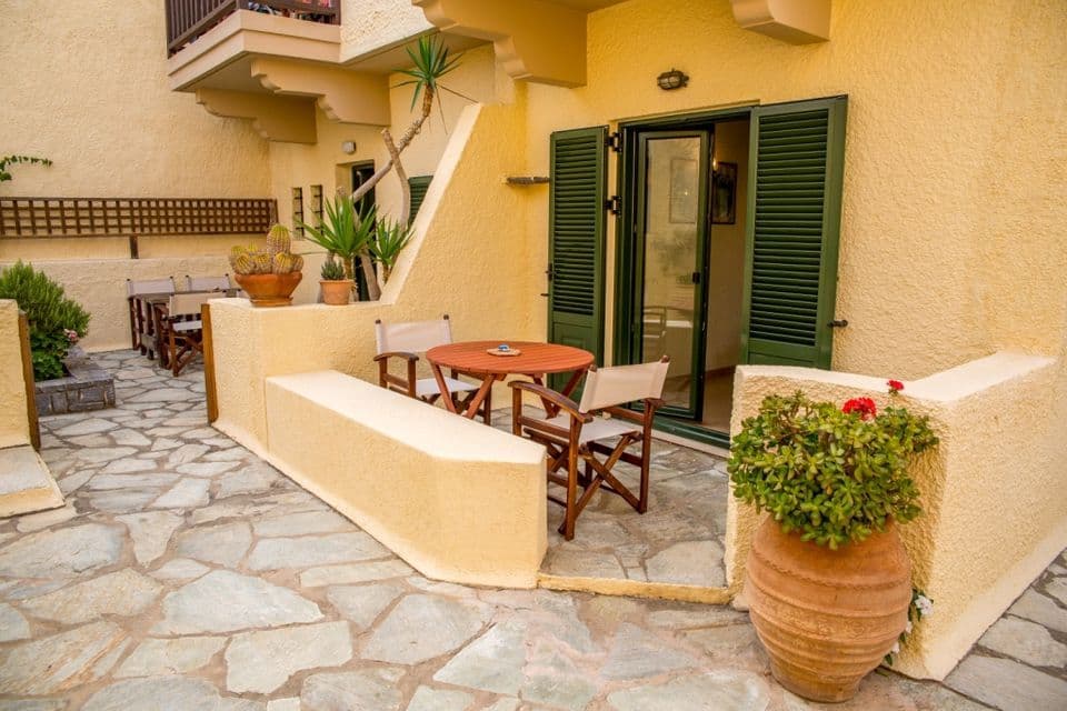 properties-PORTOSISI-2.jpg