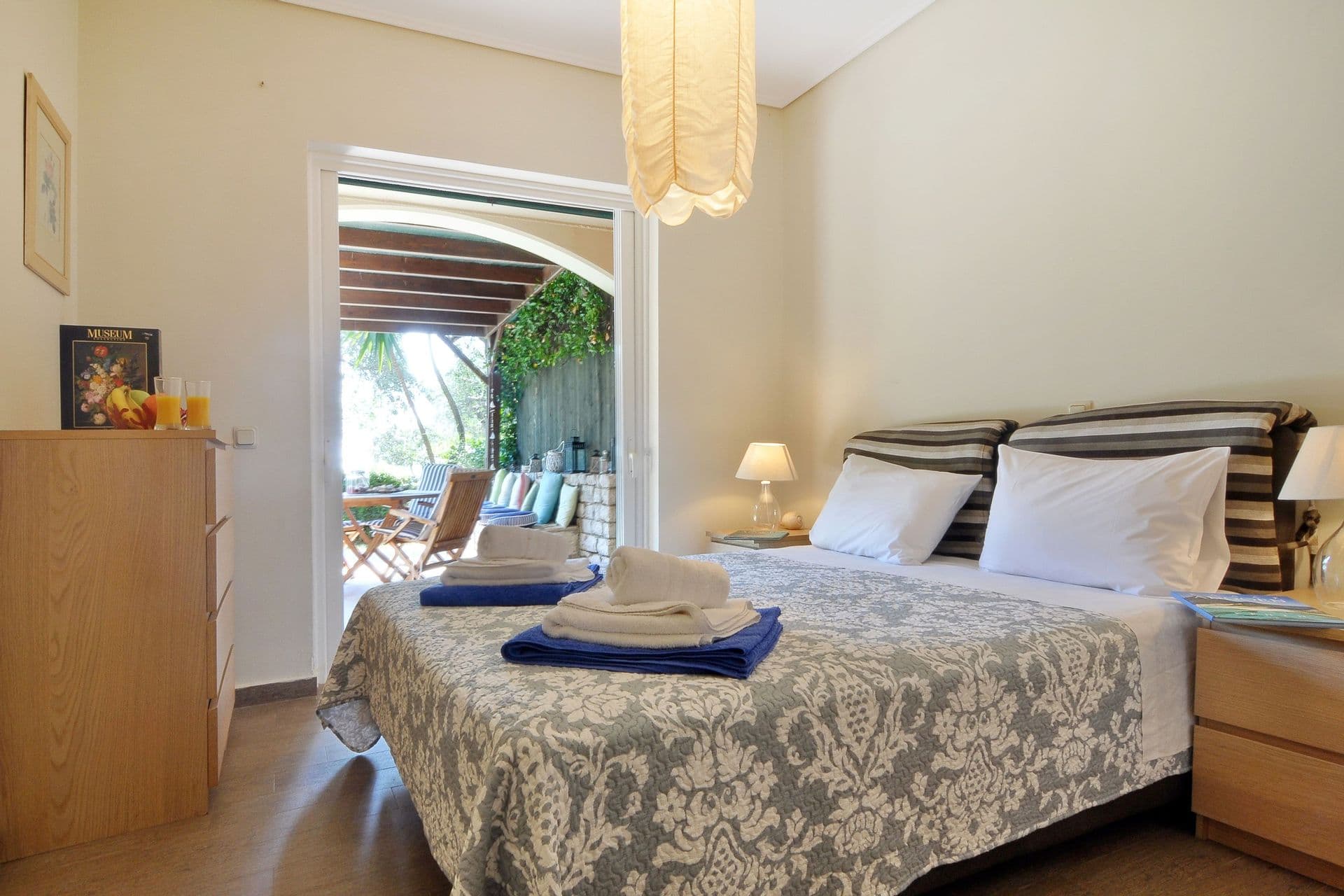 properties-POWERHOLID-1.jpg