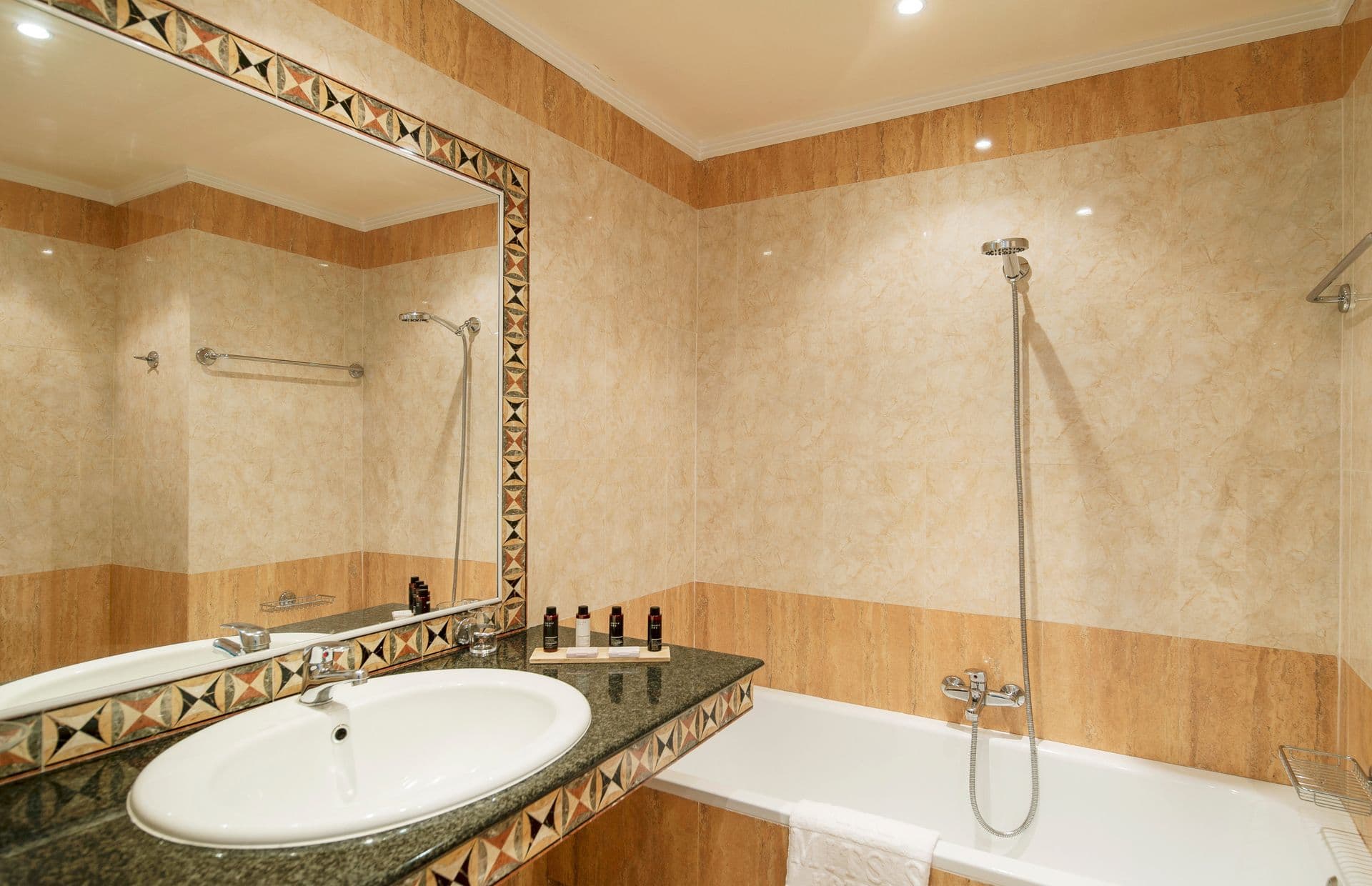 properties-PPALAIS-4.jpg