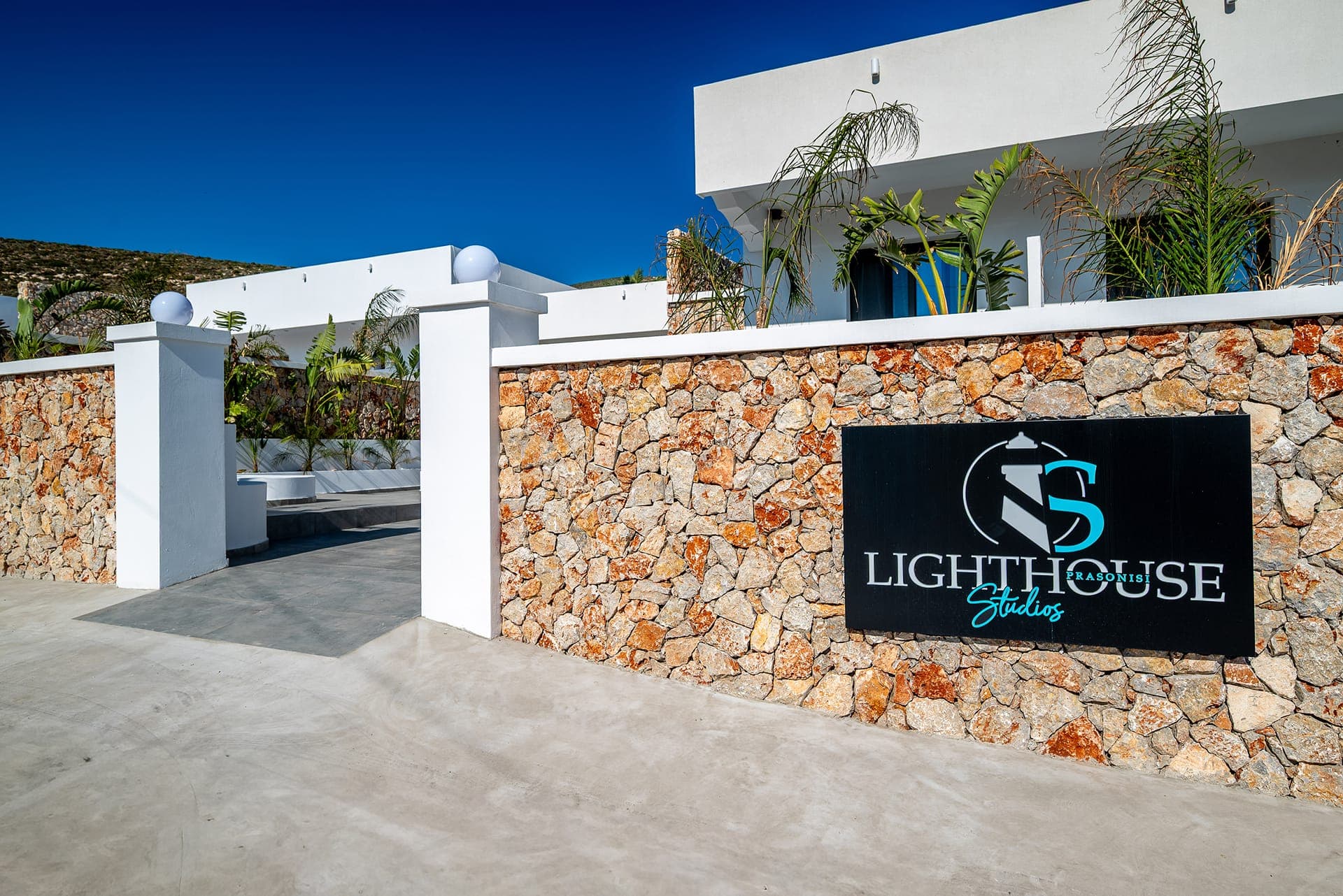 properties-PRASOLIGHT-4.jpg