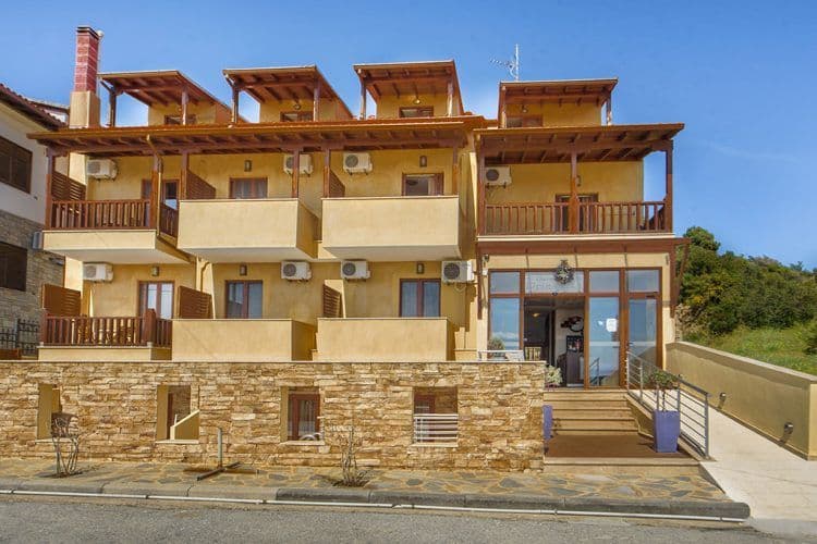 properties-PRINCHOTEL-0.jpg