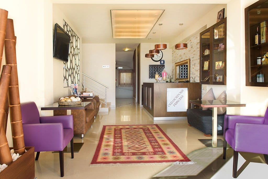 properties-PRINCHOTEL-4.jpg