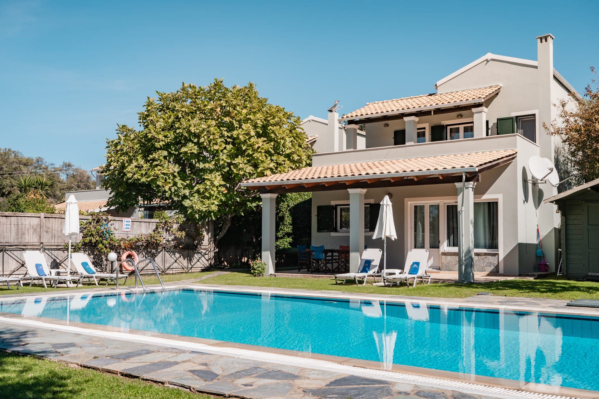 properties-PYRAMVILLA-1.jpg