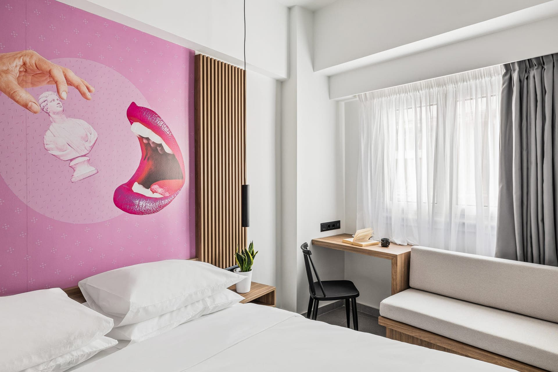 properties-QHOTELATH-0.jpg