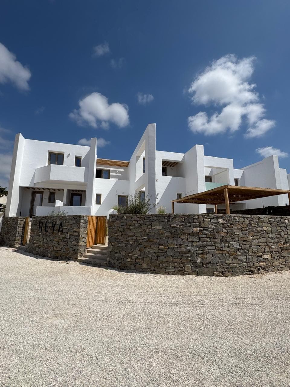 properties-REYASUITES-0.jpg