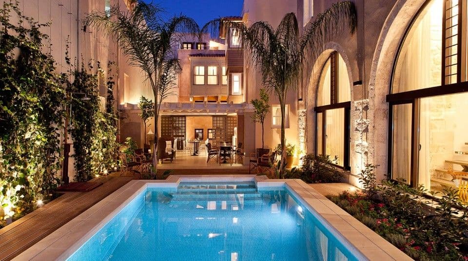 Hotel's outdoor Pool