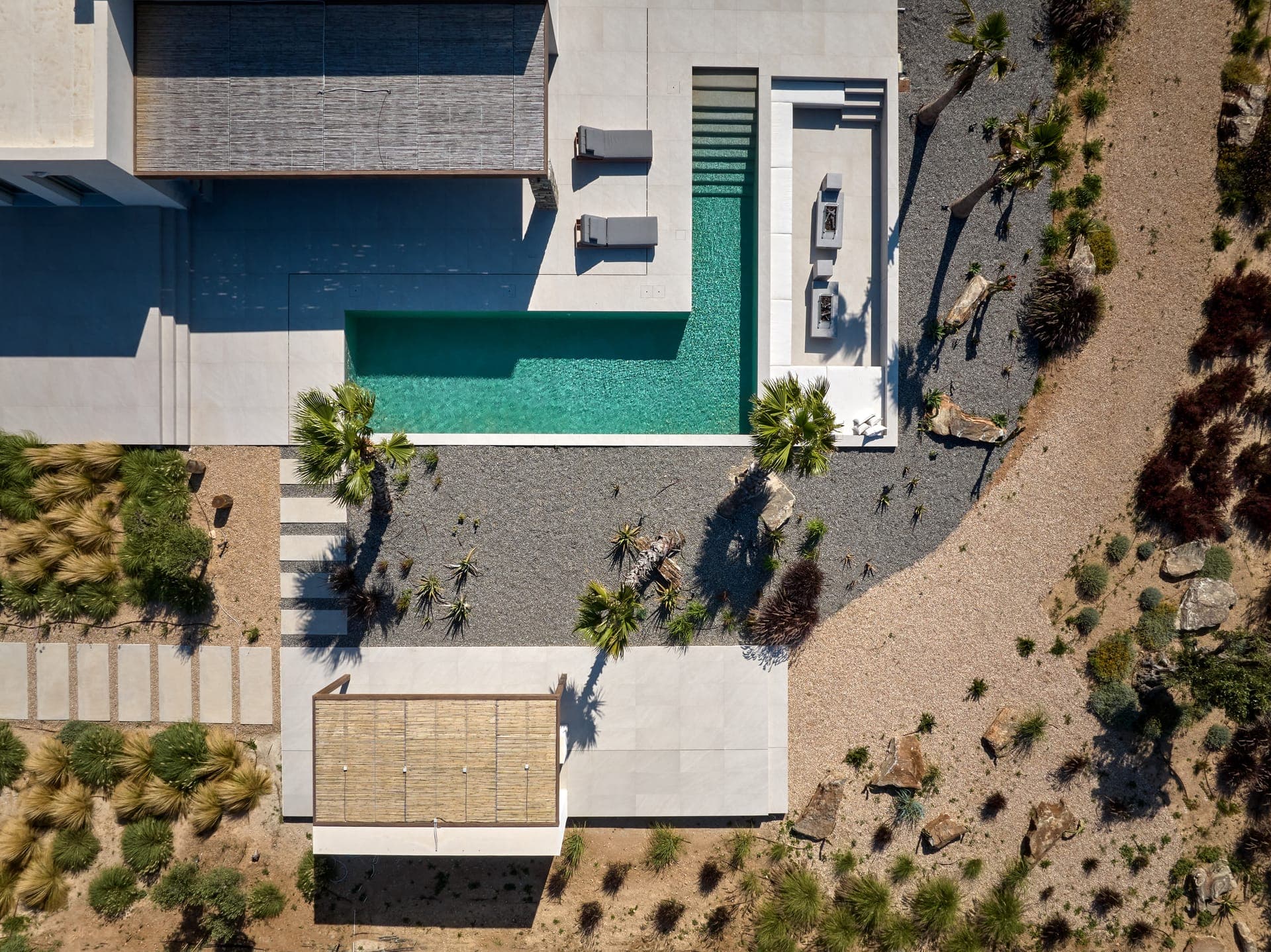 properties-ROJO-3.jpg