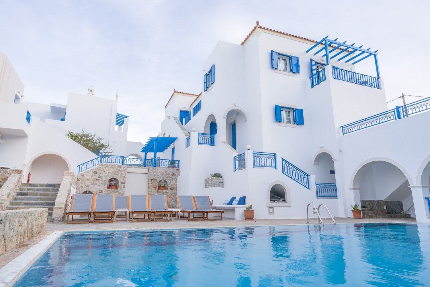 properties-ROMANTICAA-0.jpg