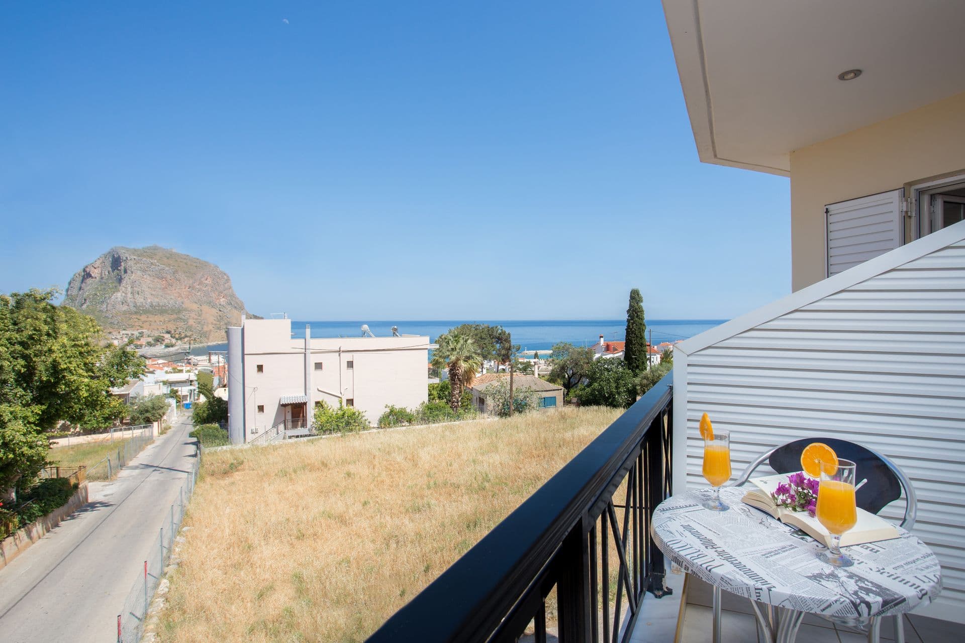 properties-ROMEOS-3.jpg