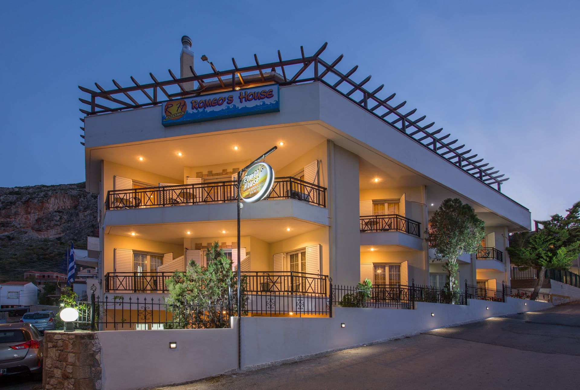 properties-ROMEOS-4.jpg