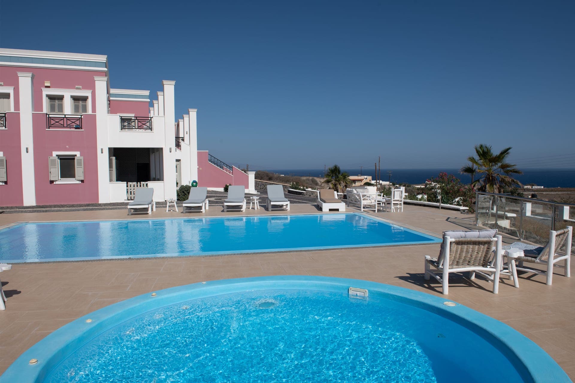 properties-ROSESUITES-1.jpg