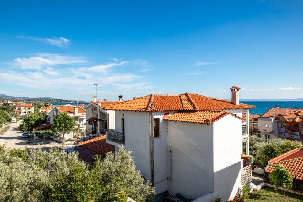 properties-ROYALTYLOF-4.jpg