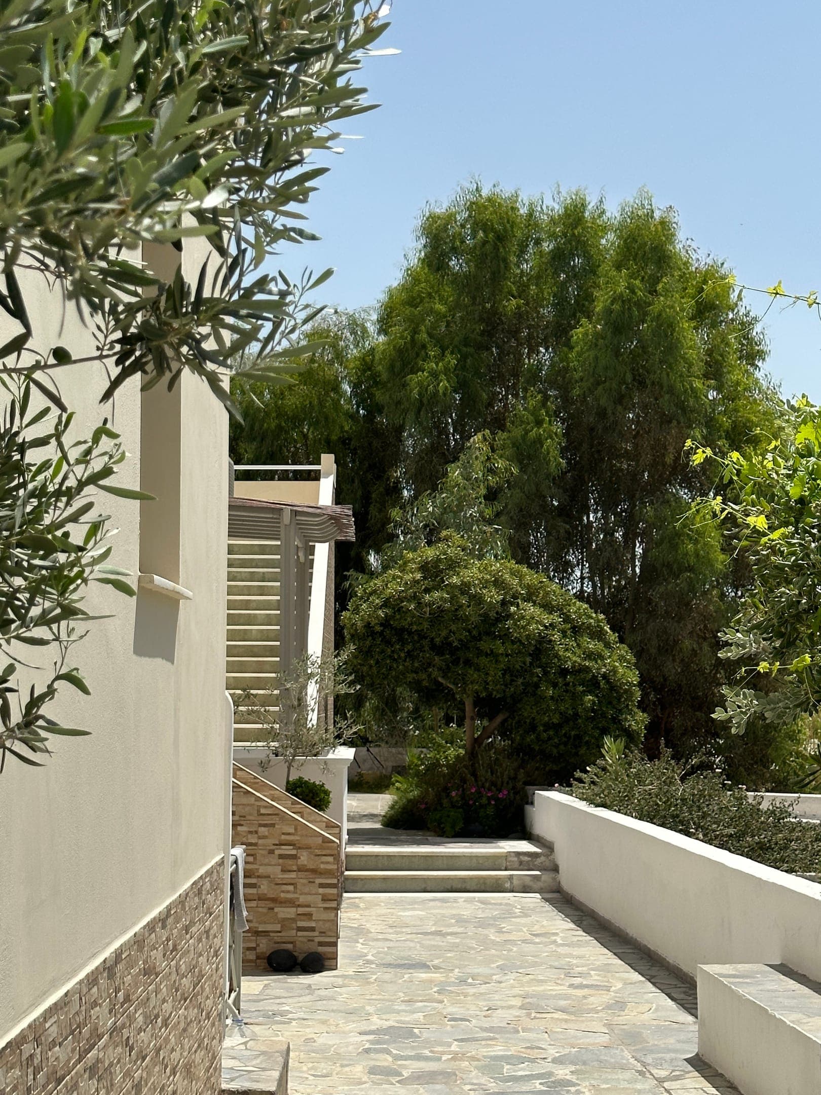 properties-SAILINNOTS-1.jpg
