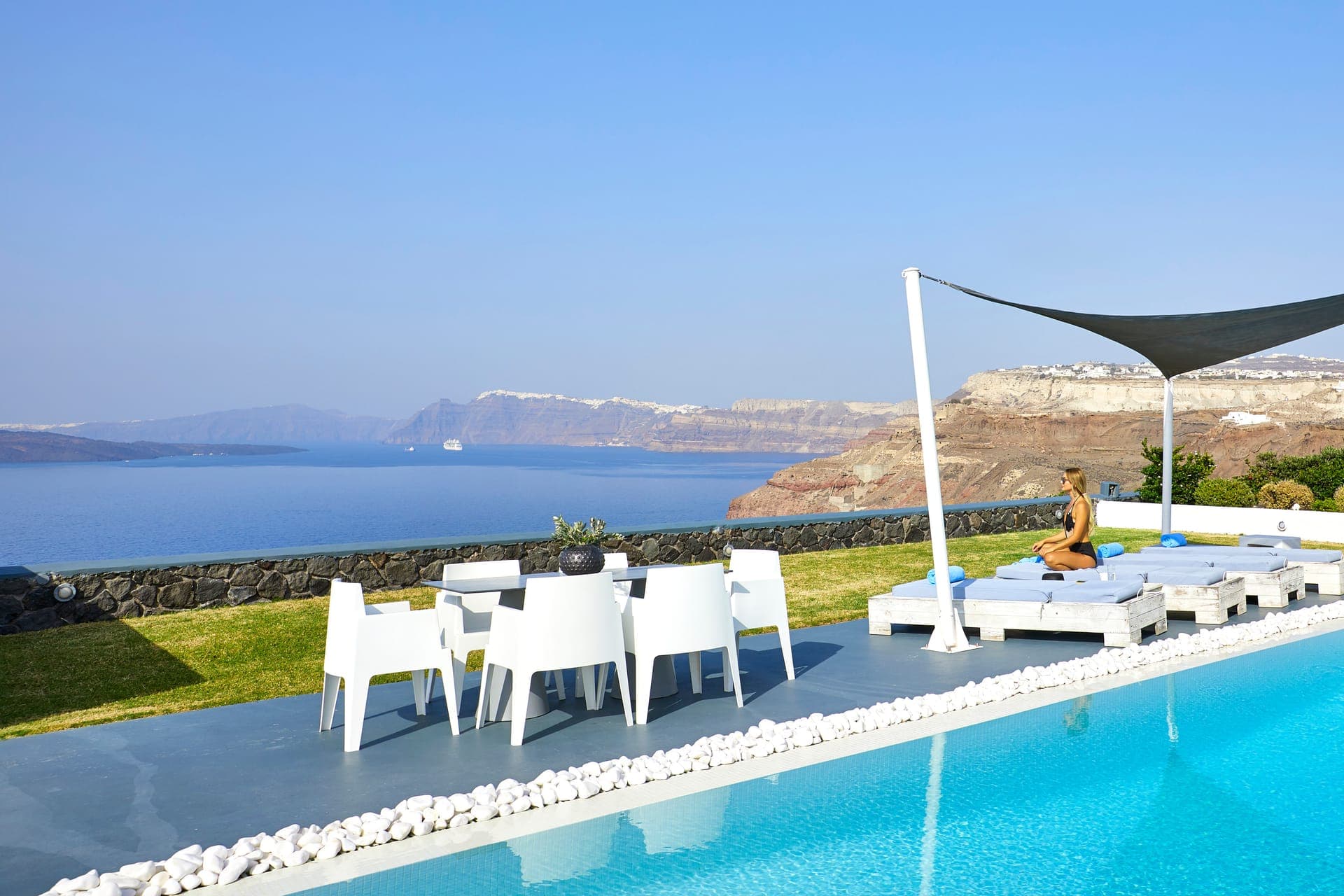Caldera view from the heated swimming pool.