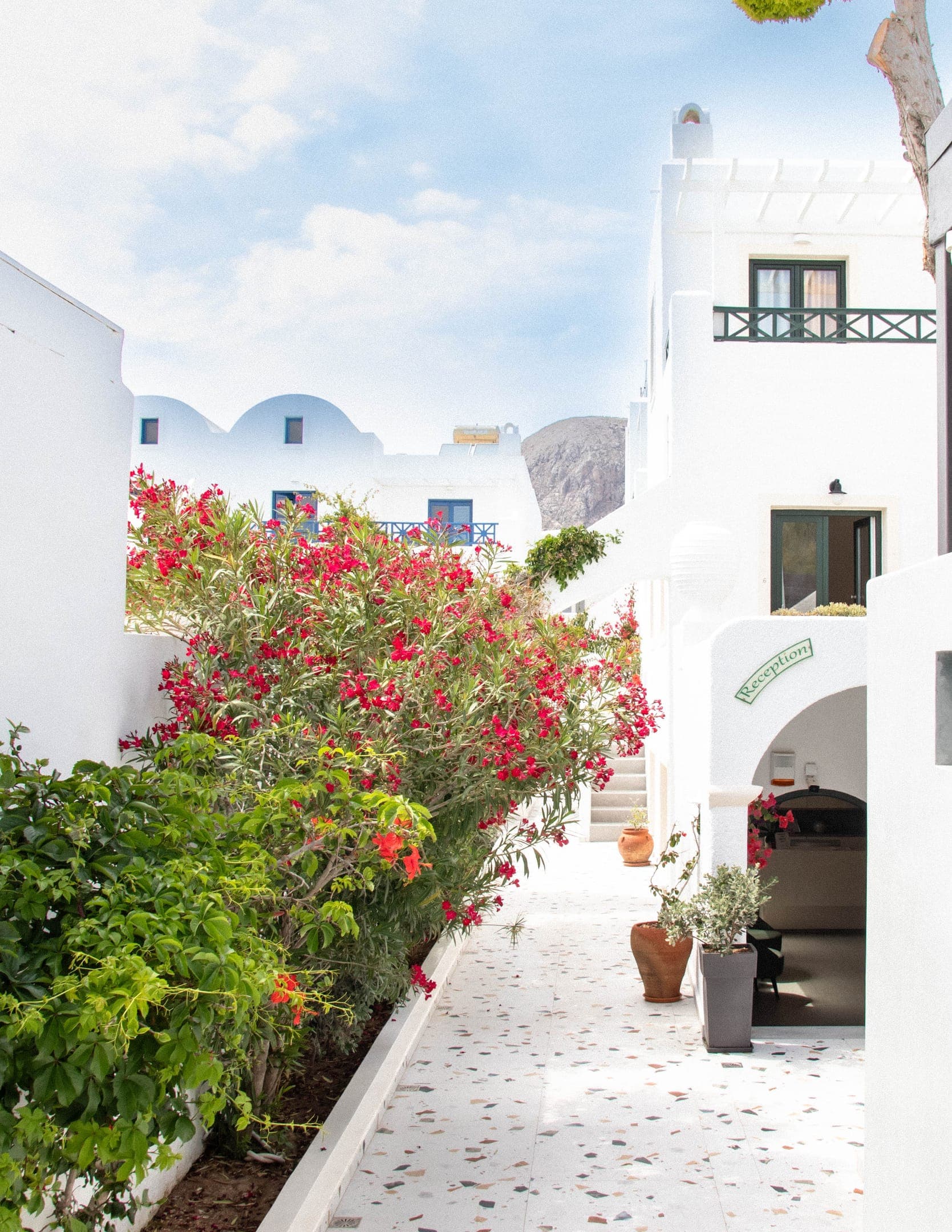 properties-SELLADAHTL-1.jpg
