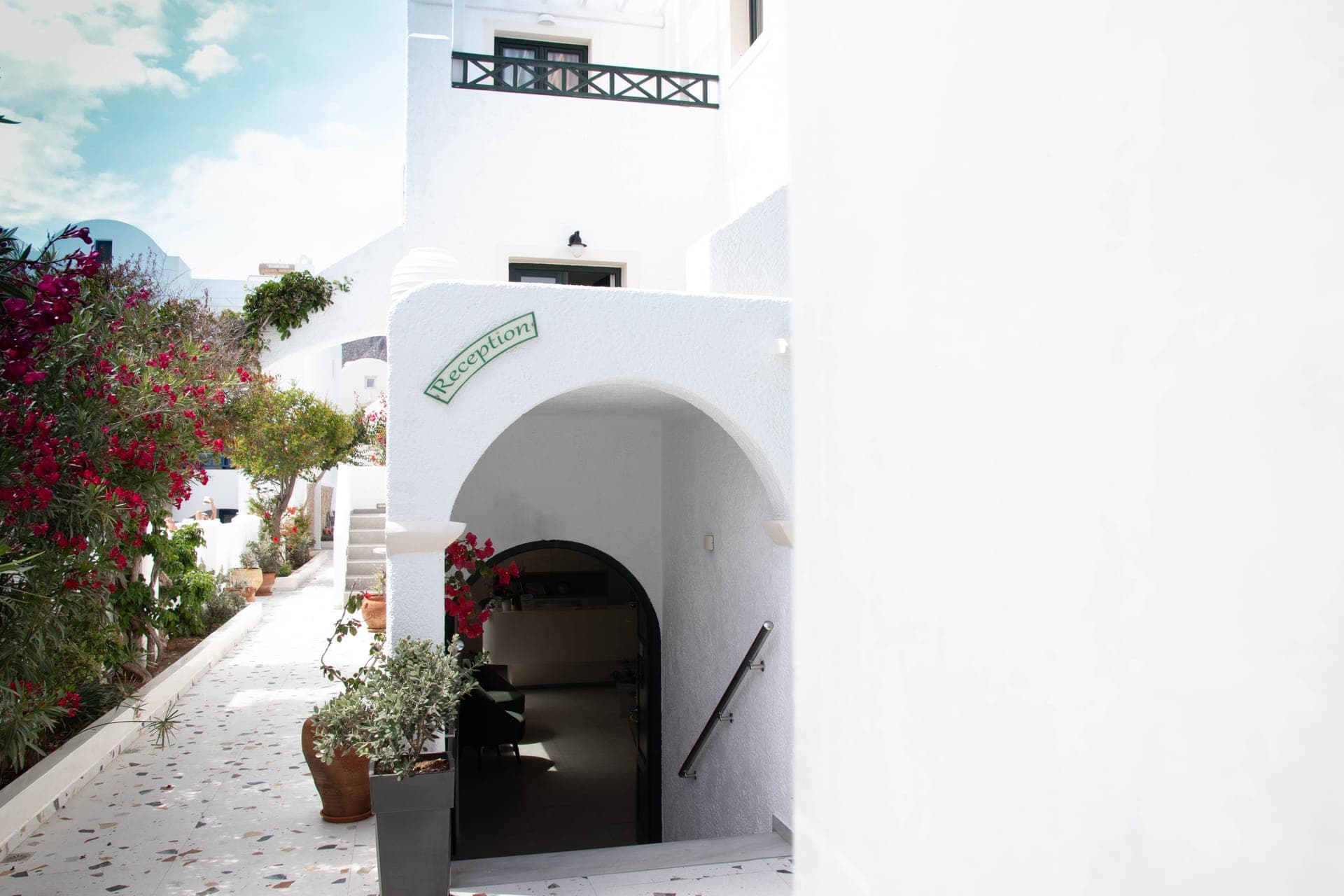 properties-SELLADAHTL-2.jpg