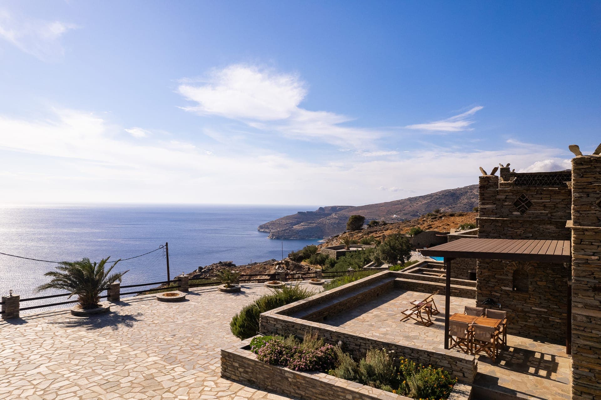 properties-SERANDROS-3.jpg