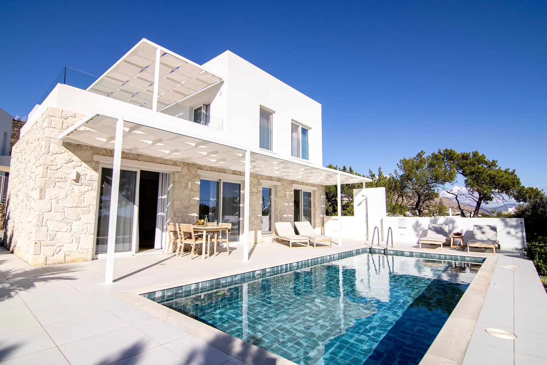 Villa Olga is a double floor villa with sea view, suitable for 4 people.