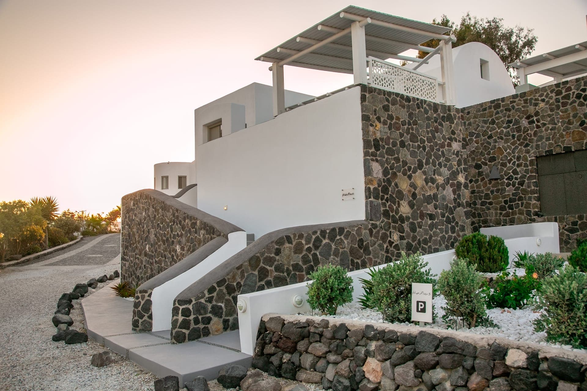 properties-SHADESOFWH-1.jpg