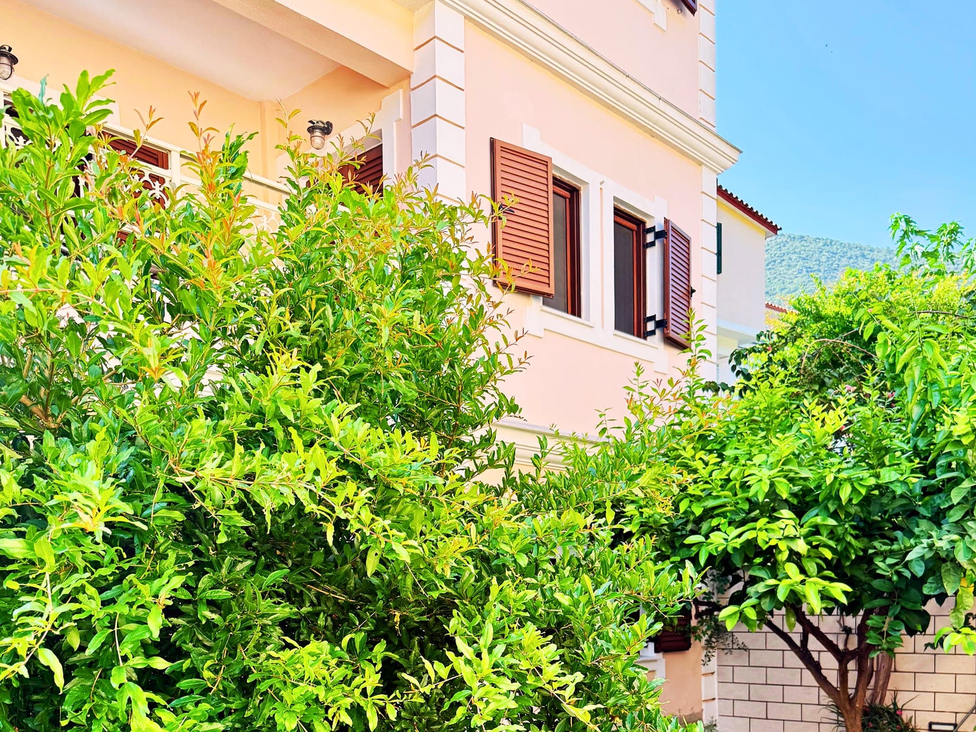 properties-SIFAKISHS-2.jpg