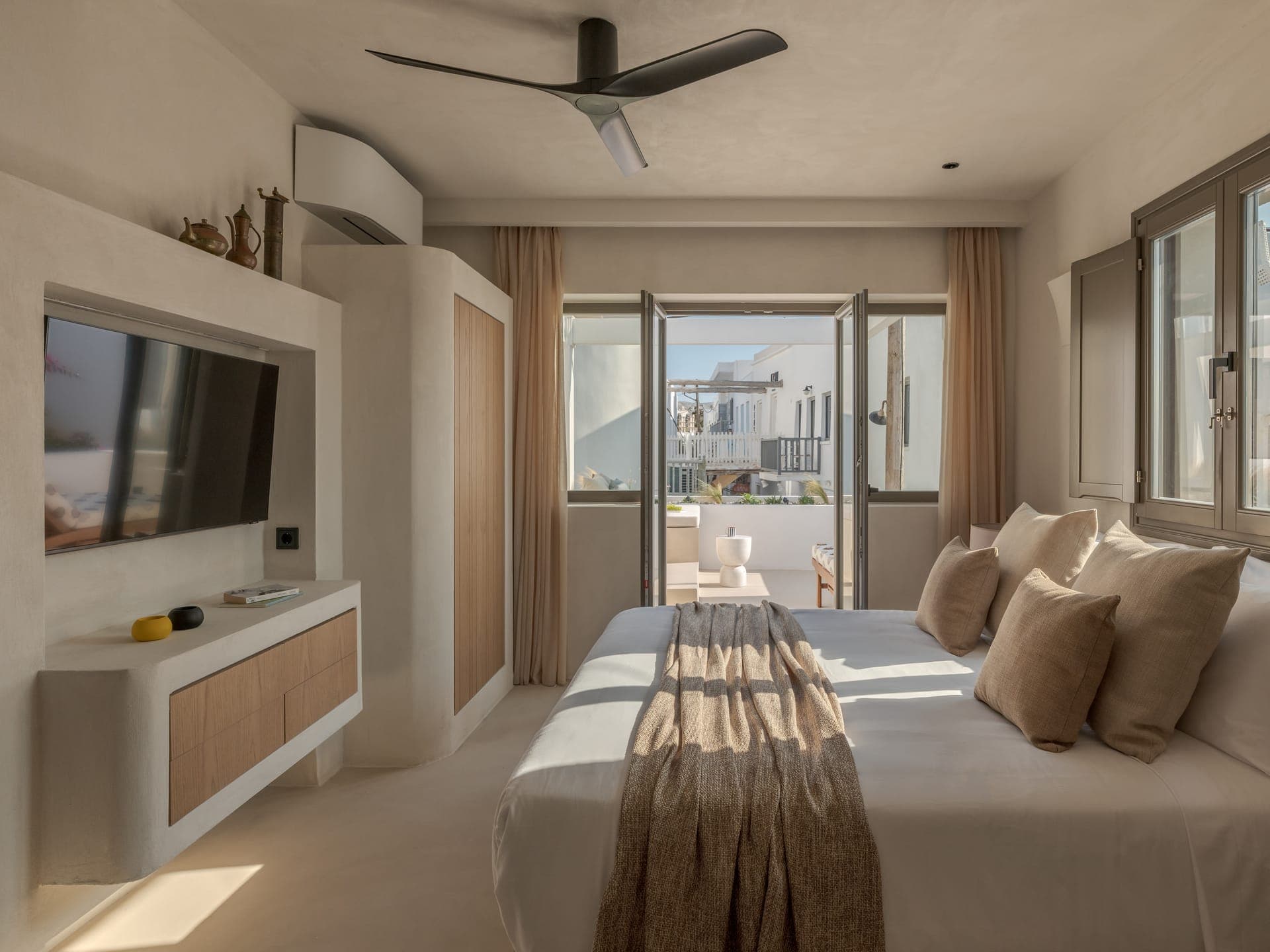properties-SIFNAIOS-0.jpg