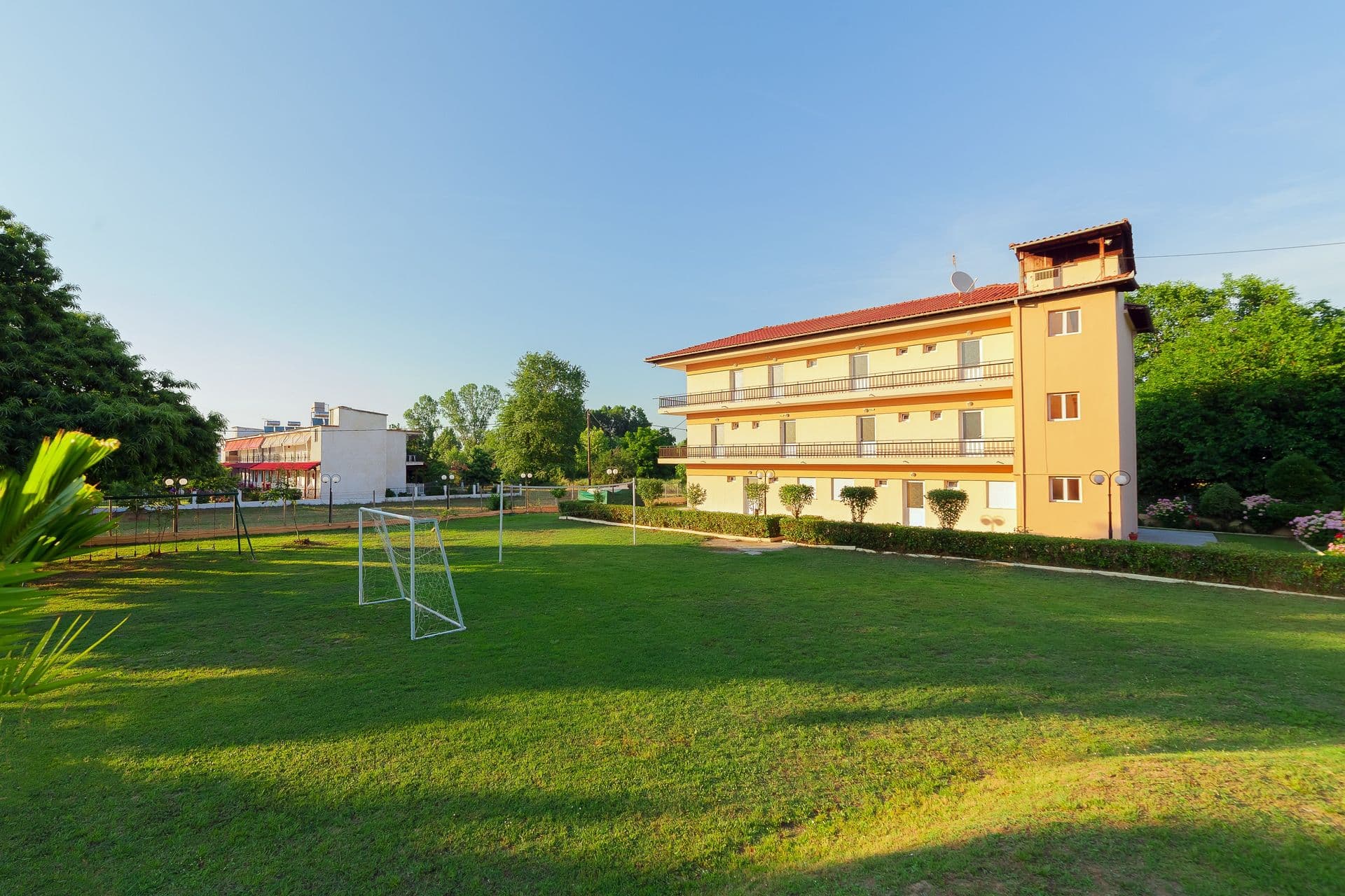 properties-SINTRIVANI-1.jpg