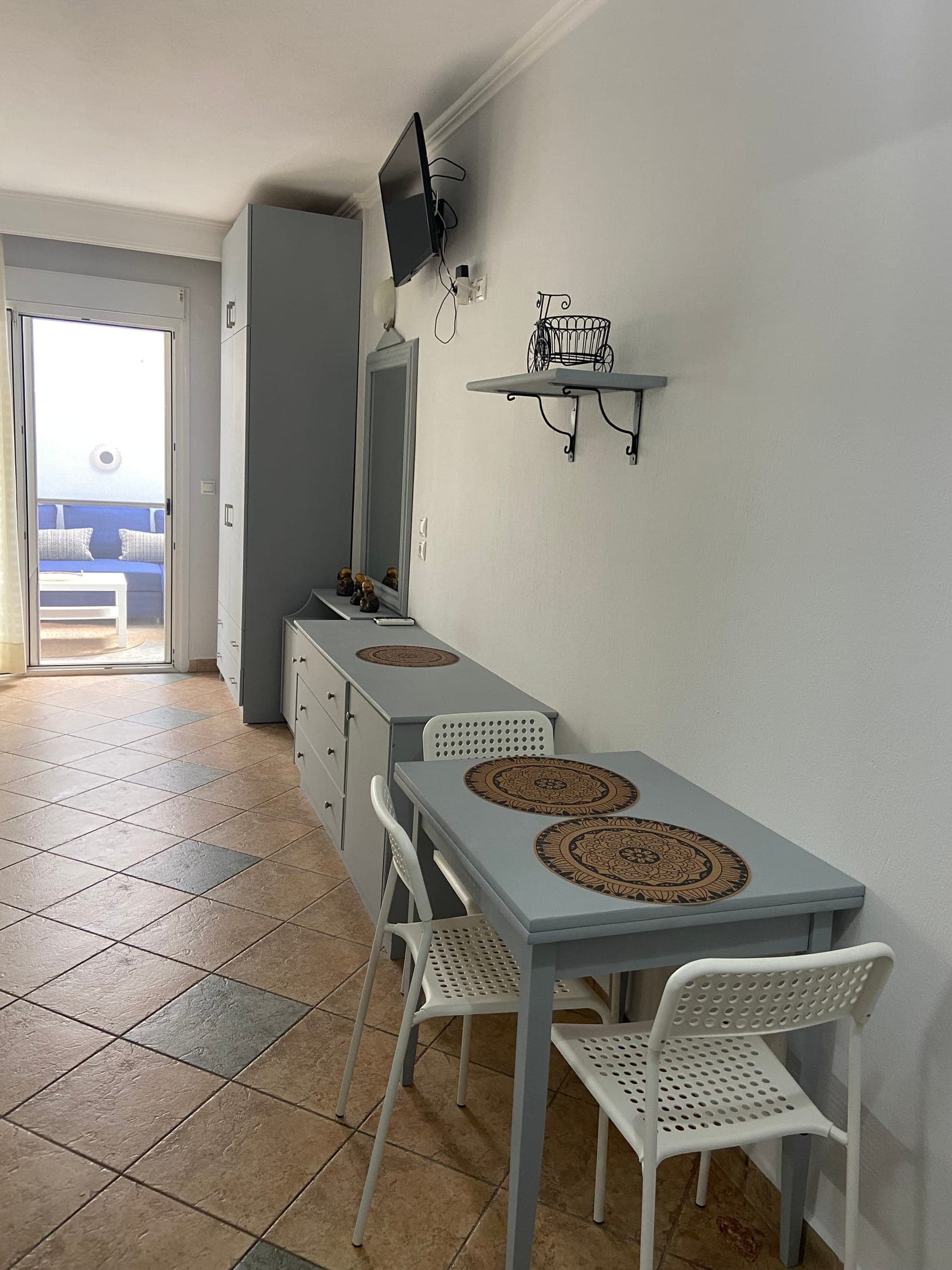 properties-SIRINES-0.jpg
