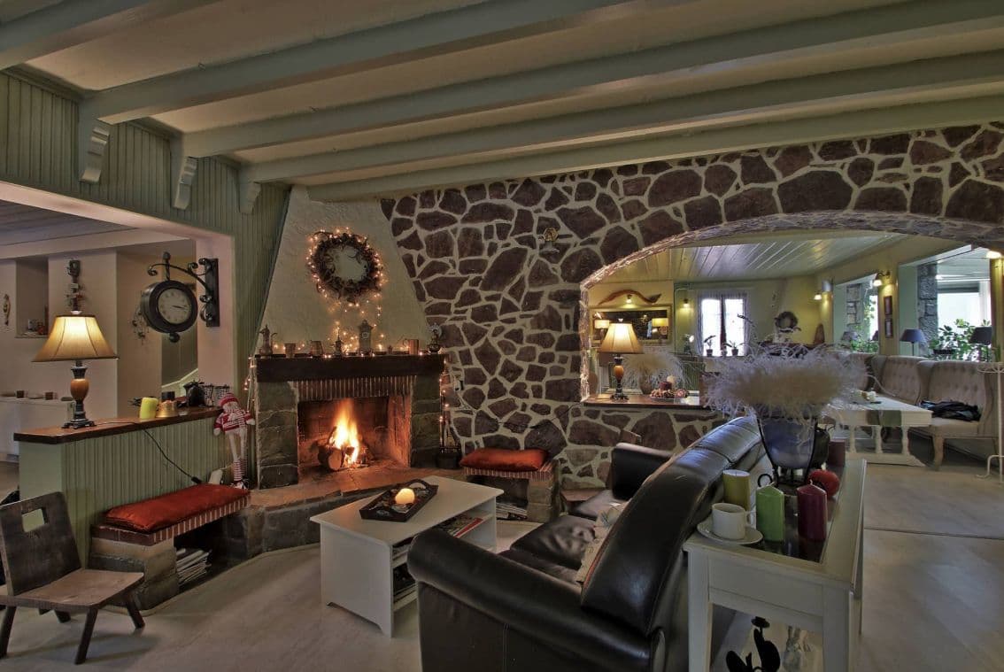 properties-SKAMNOS-2.jpg