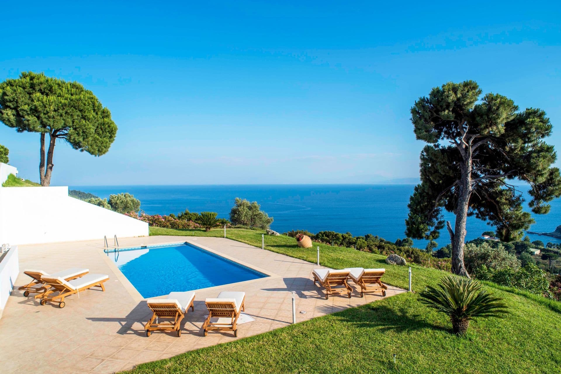 properties-SKIATHEA-0.jpg