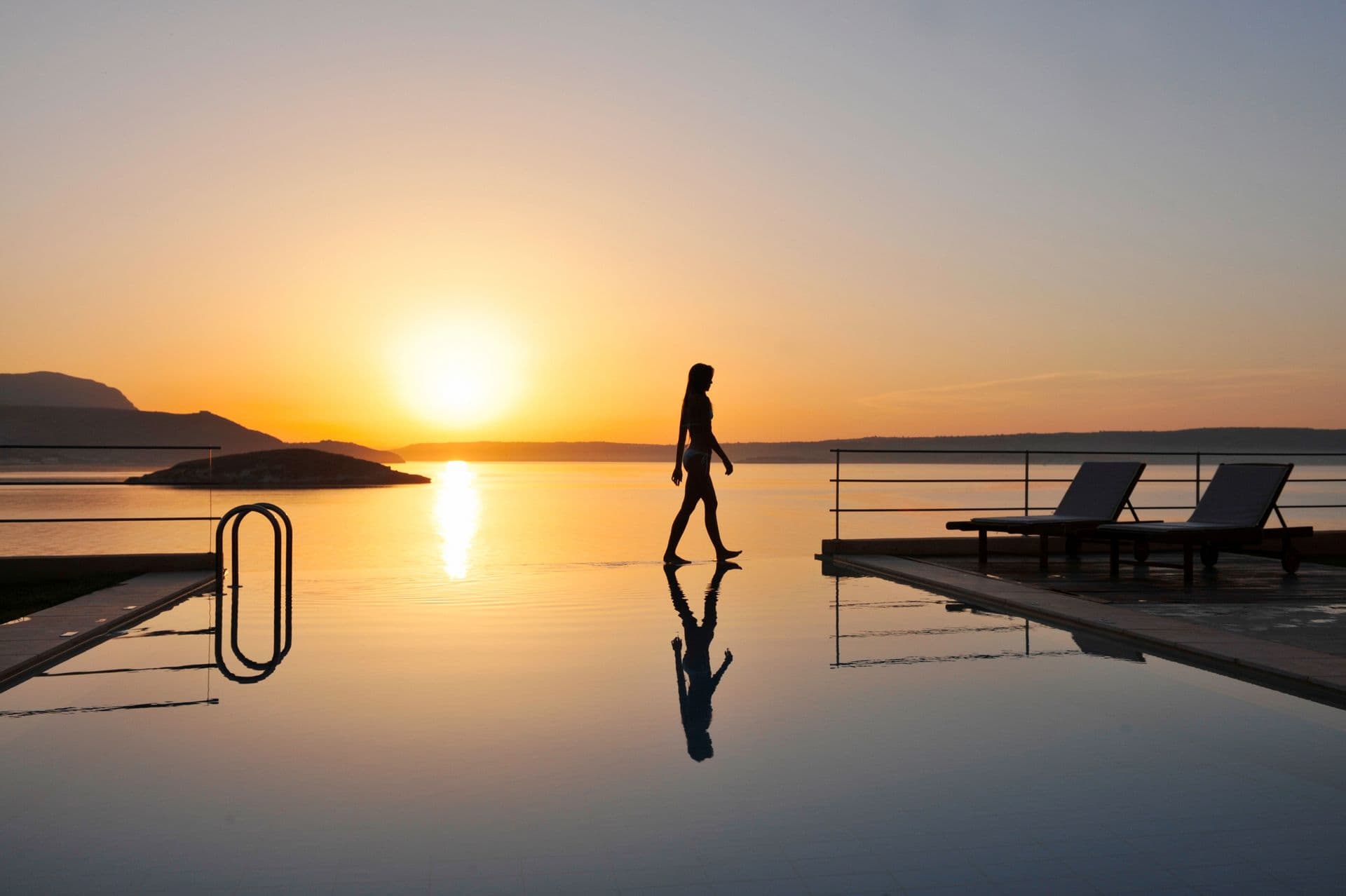 Anemos infinity pool