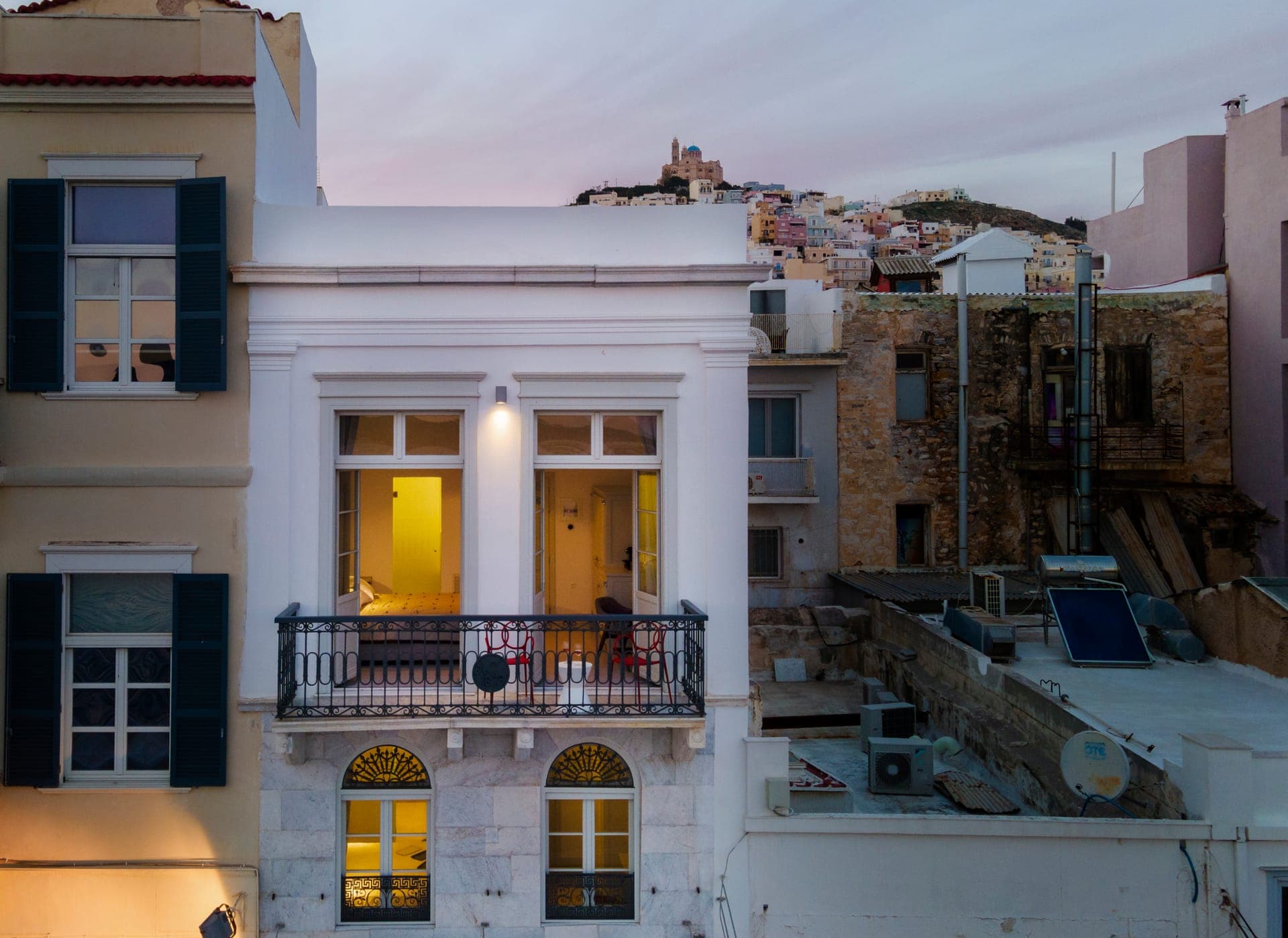 properties-SKYLIGHT-1.jpg