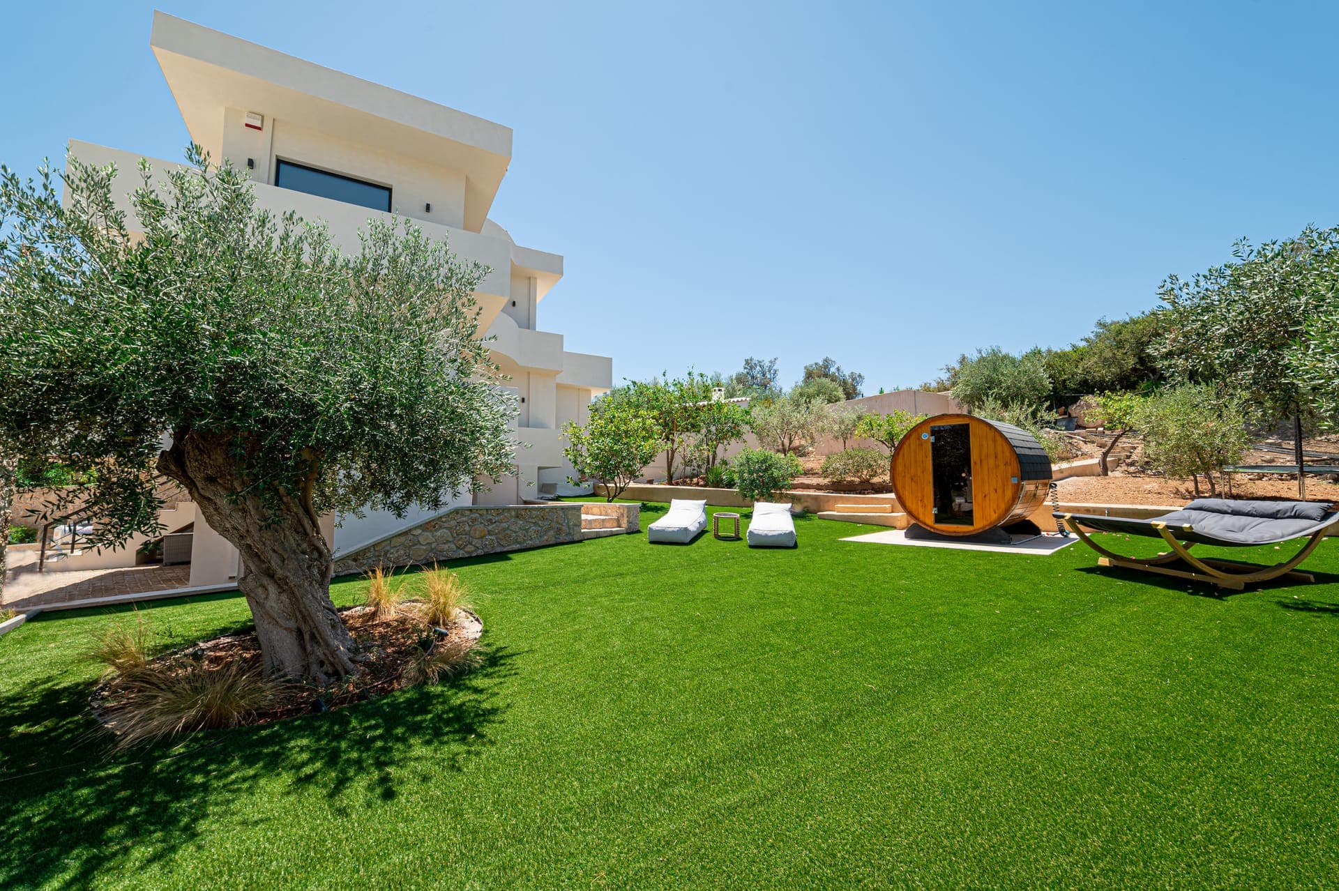 properties-SKYLINELUX-1.jpg
