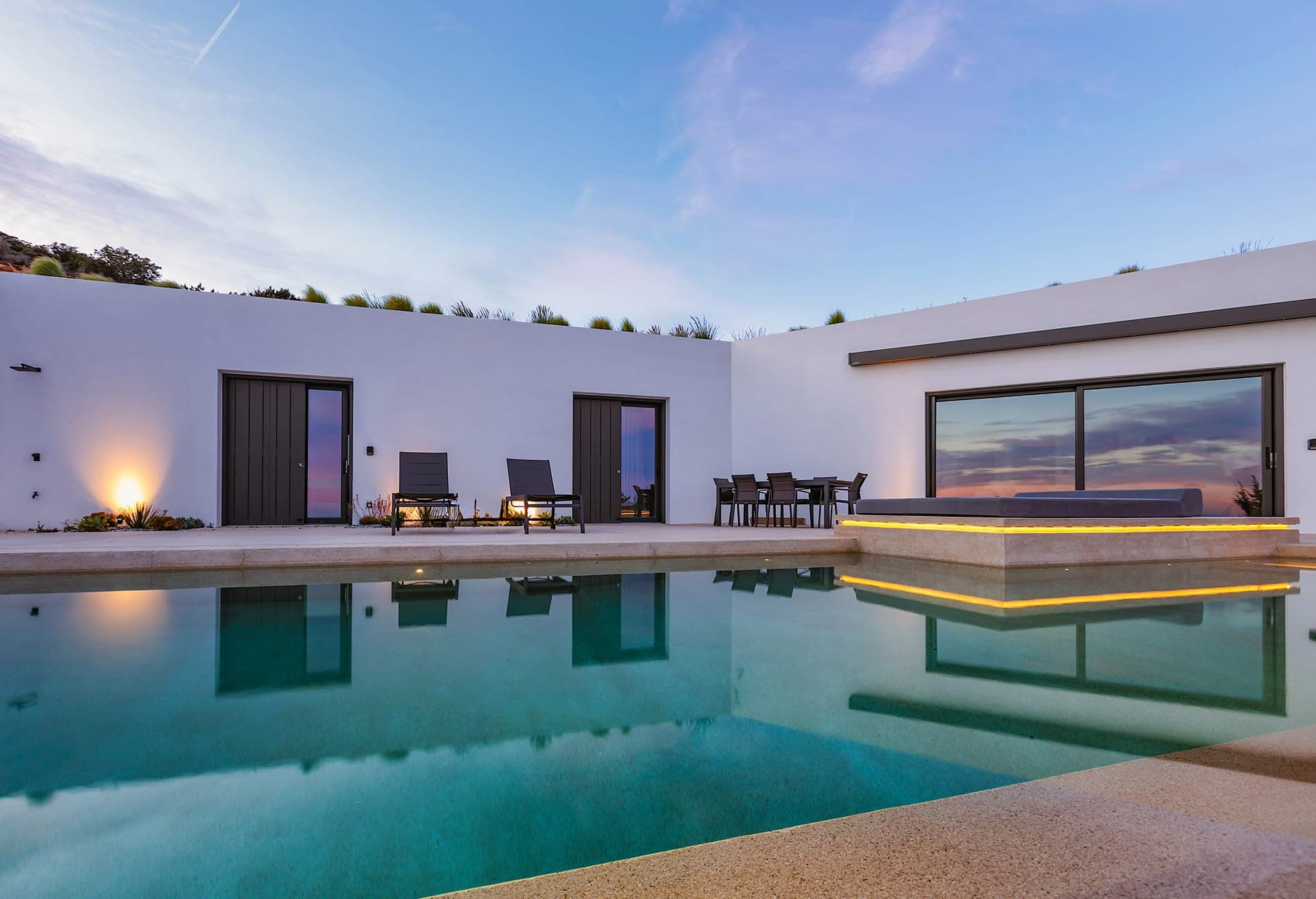 properties-SKYLINES-1.jpg