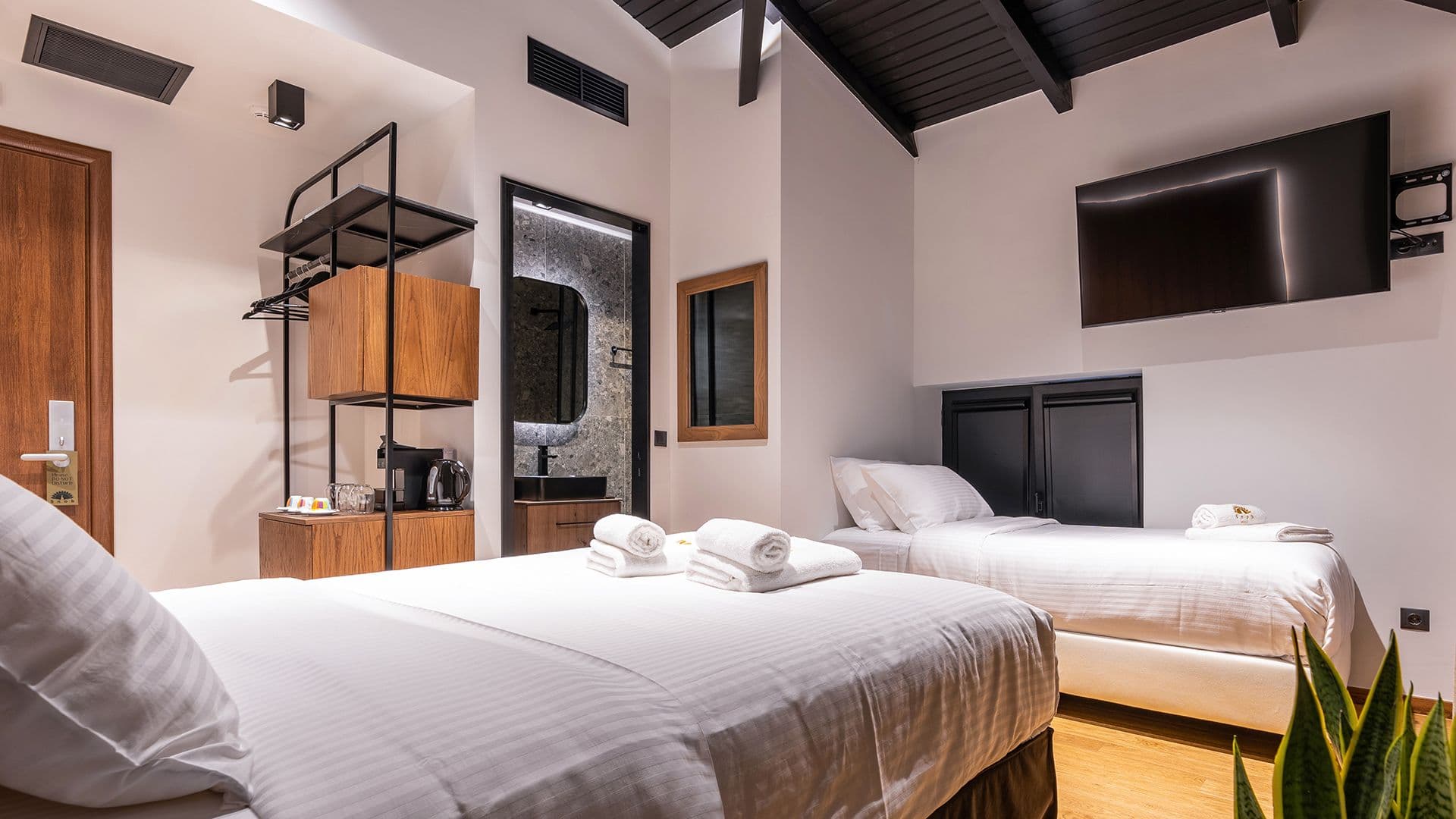 properties-SNOB-0.jpg